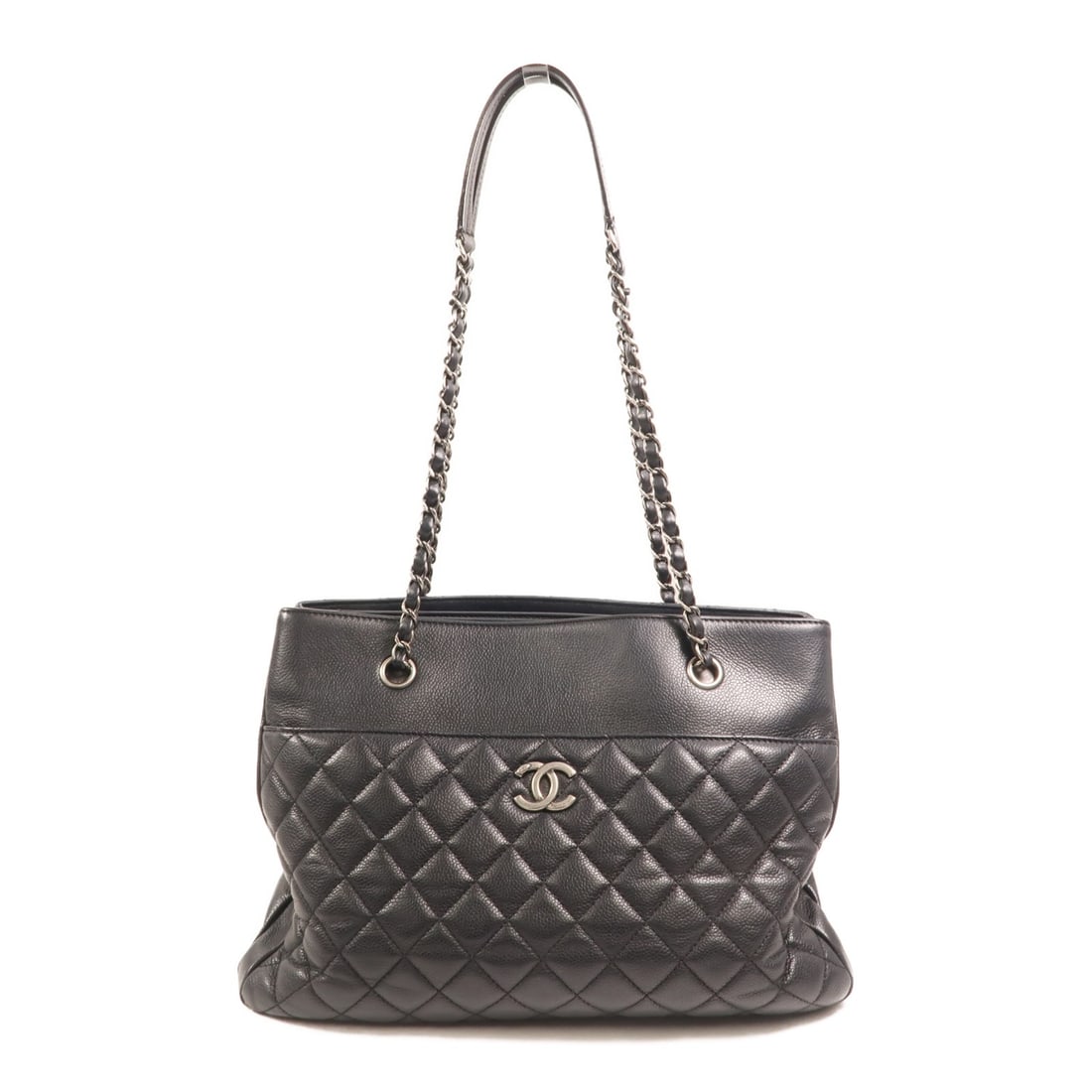 Black Calfskin Chain Tote CHANEL Urban Companion CC SHW: Black Calfskin Chain Tote CHANEL Urban Companion CC SHW CHANEL Urban Companion Chain Tote Bag in black calfskin leather with silver-tone hardware. It features a chain handle, multiple exterior and int