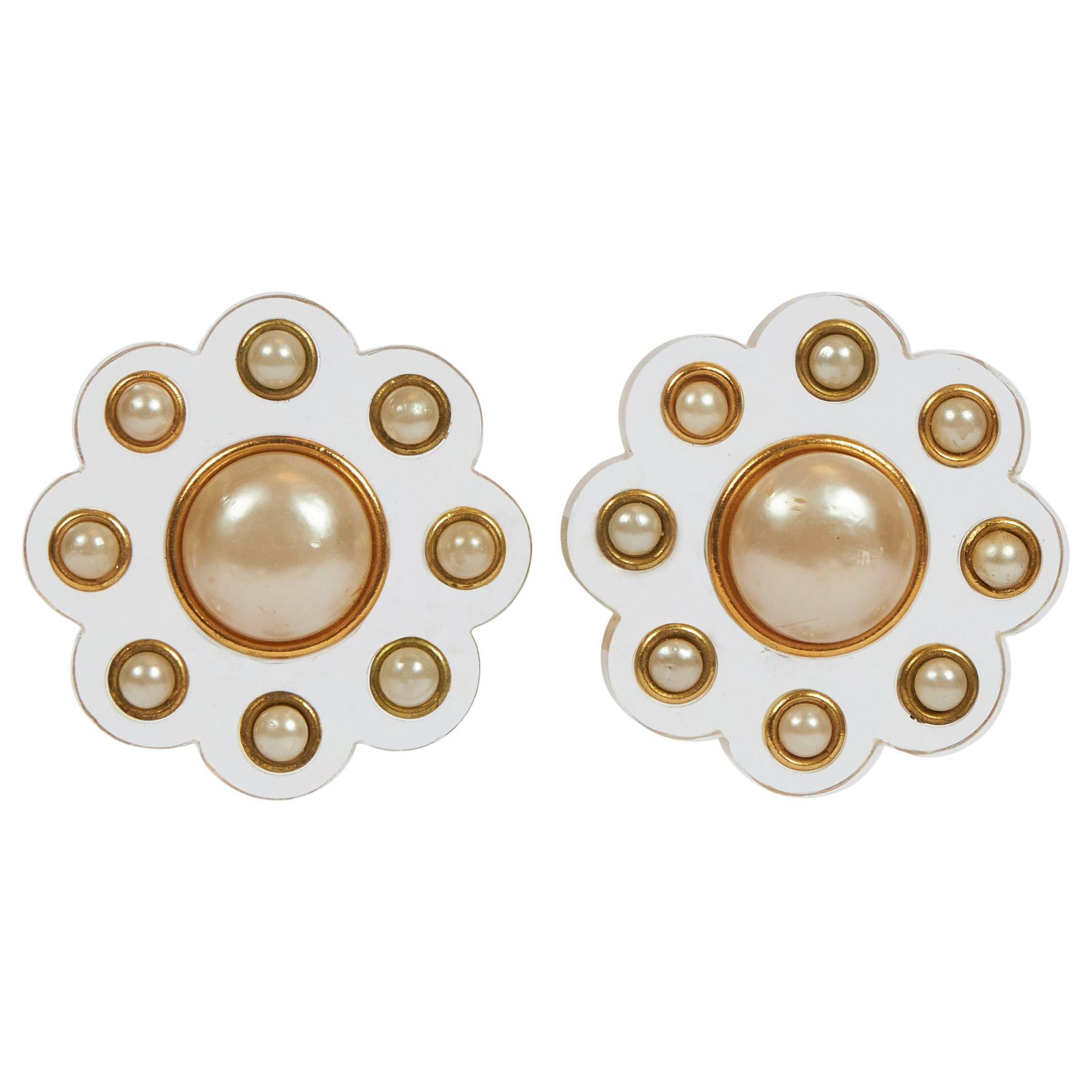 1980s Chanel Rare Lucite Faux Pearl Flower Earrings France (1 of 4)