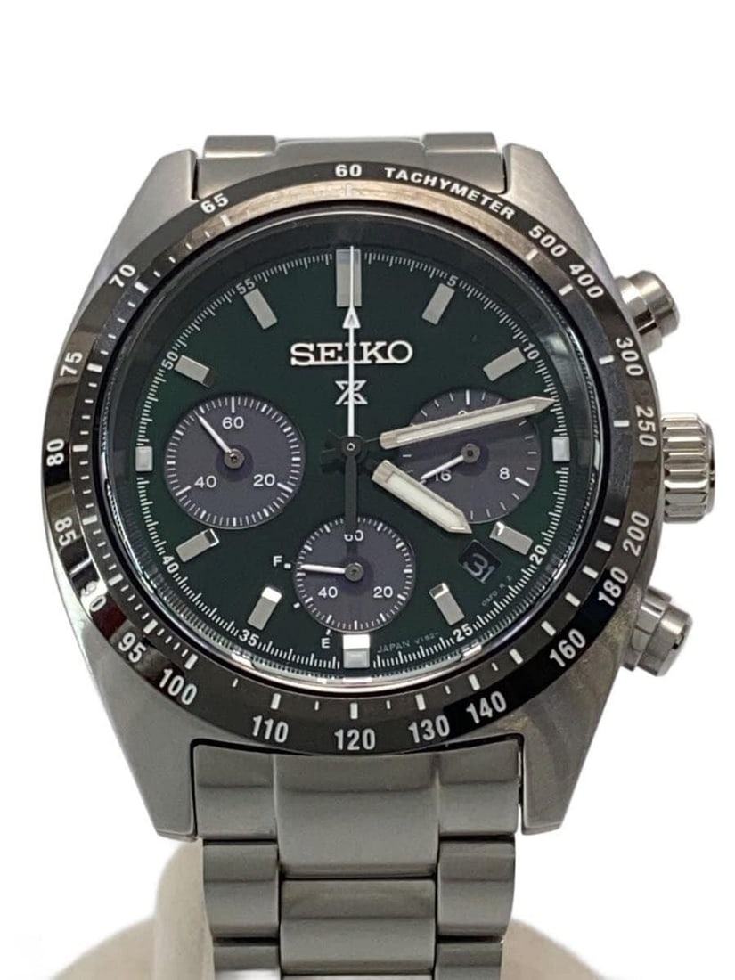 SEIKO Prospex Speedtimer stainless steel chronograph wristwatch: SEIKO Prospex Speedtimer stainless steel chronograph wristwatch This SEIKO Prospex Speedtimer V192-0AF0 men's wristwatch features a chronograph function and is crafted from stainless steel with a gree