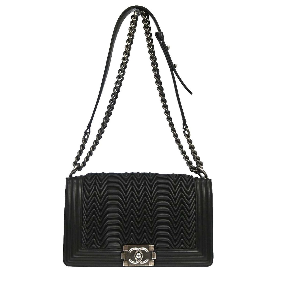Chanel Boy Medium Shoulder Bag Black Lambskin Chain Strap: Chanel Boy Medium Shoulder Bag Black Lambskin Chain Strap Black lambskin medium chain shoulder bag with a Boy-style design. The bag has an outside pocket, an inside zipper pocket and one additional in