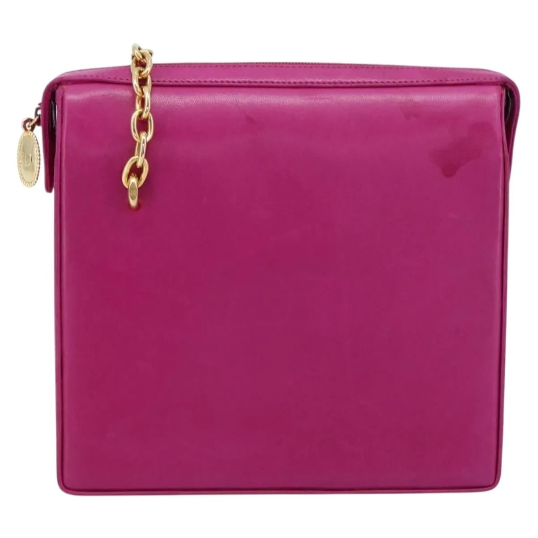 Christian Dior Chain Shoulder Bag Pink Leather: Christian Dior Chain Shoulder Bag Pink Leather This Christian Dior chain shoulder bag is crafted from pink leather and features a compact design with a chain shoulder strap. Made in France, the bag sh