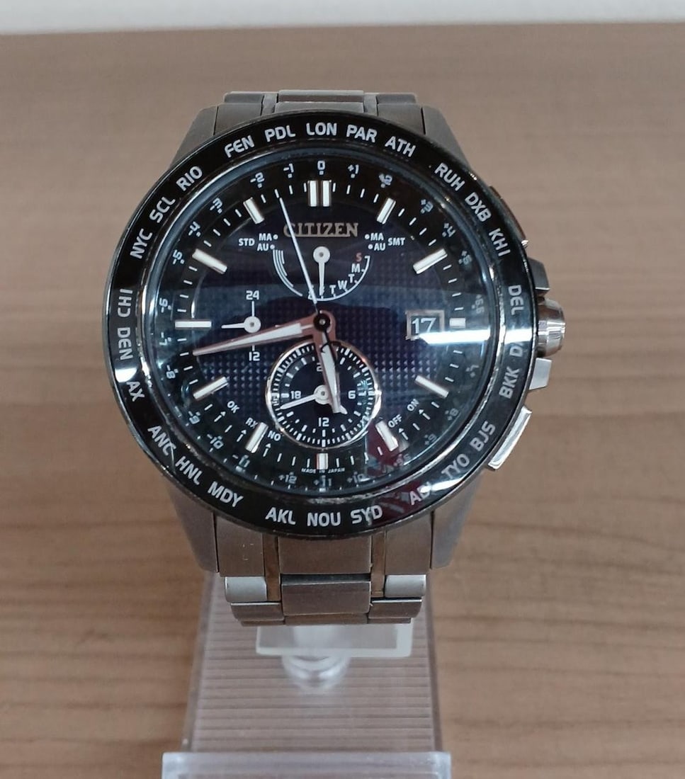 Citizen H820-T020682 Attesa Eco-Drive Titanium Men's Wristwatch: Citizen H820-T020682 Attesa Eco-Drive Titanium Men's Wristwatch Citizen Attesa Eco-Drive Direct Flight men's wristwatch, made in Japan. It features a titanium case and band, sapphire glass, and a sola