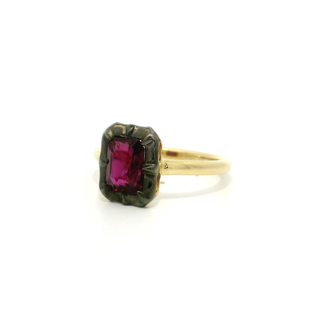 18k Gold Ruby Solitaire Ring GIA Certified 1.53ct Emerald Cut - 7