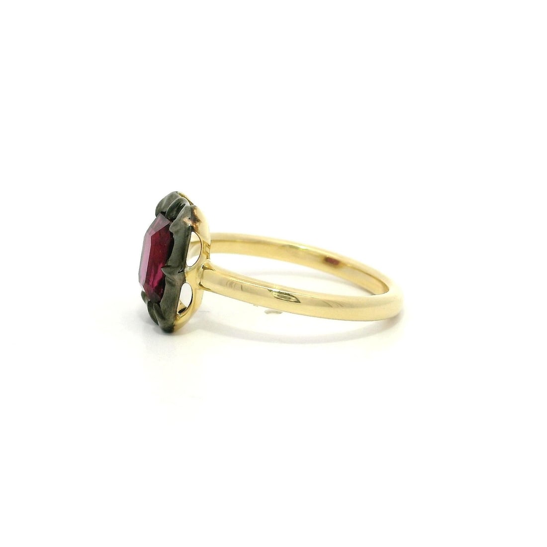 18k Gold Ruby Solitaire Ring GIA Certified 1.53ct Emerald Cut - 8