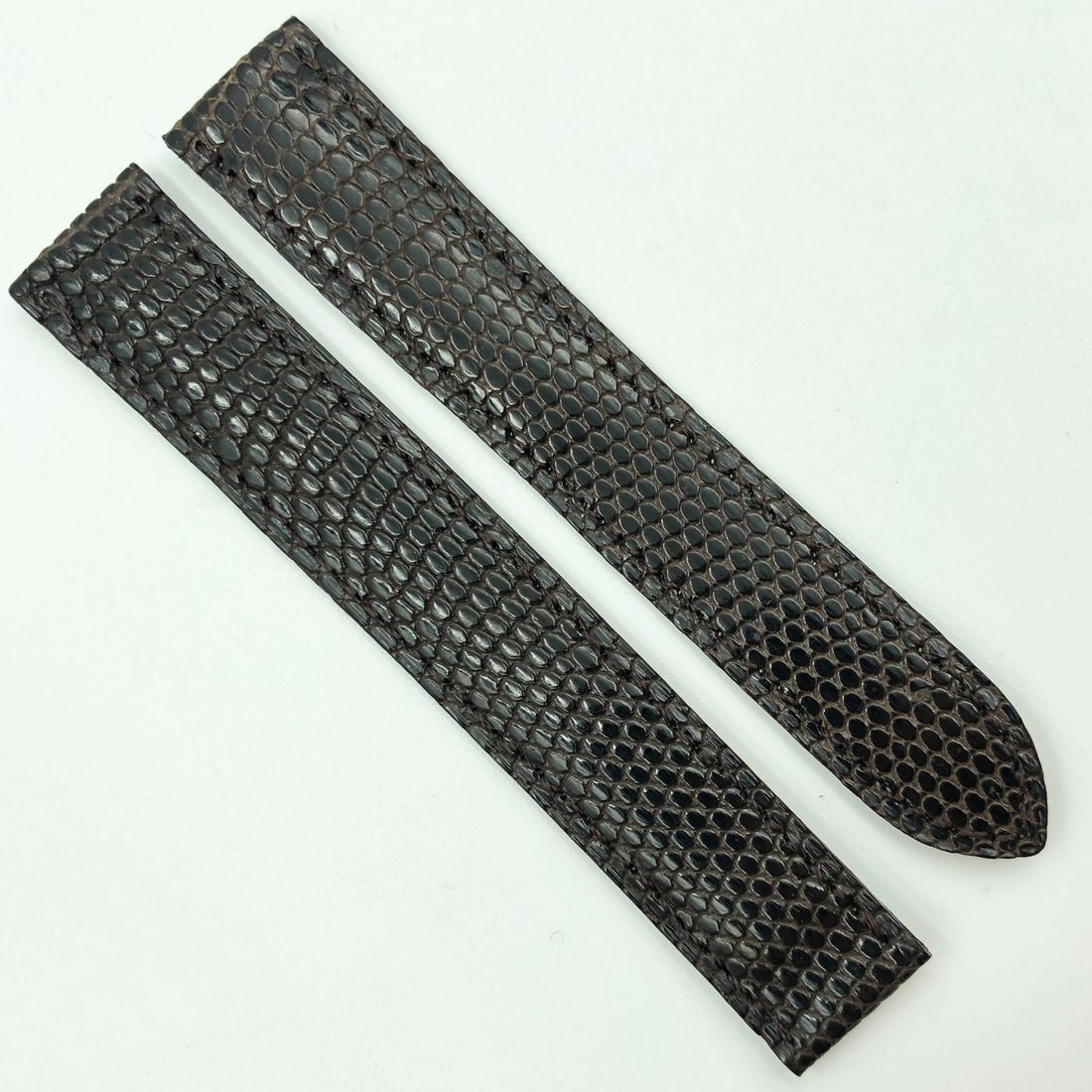 Cartier 15mm Dark Brown Leather Deployant Watch Strap 5809D07OCAA: Cartier 15mm Dark Brown Leather Deployant Watch Strap 5809D07OCAA Elevate your timepiece with this elegant Cartier 15mm Dark Brown Leather Strap, designed specifically for the Deployant model 5809D07O