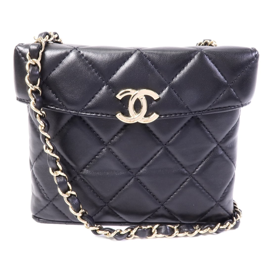CHANEL AS2877 CC Lambskin Shoulder Bag Black Chain Strap: CHANEL AS2877 CC Lambskin Shoulder Bag Black Chain Strap A CHANEL CC GHW chain shoulder bag in black lambskin (sheep leather) with a flap closure and black frame color. It features one outside open po