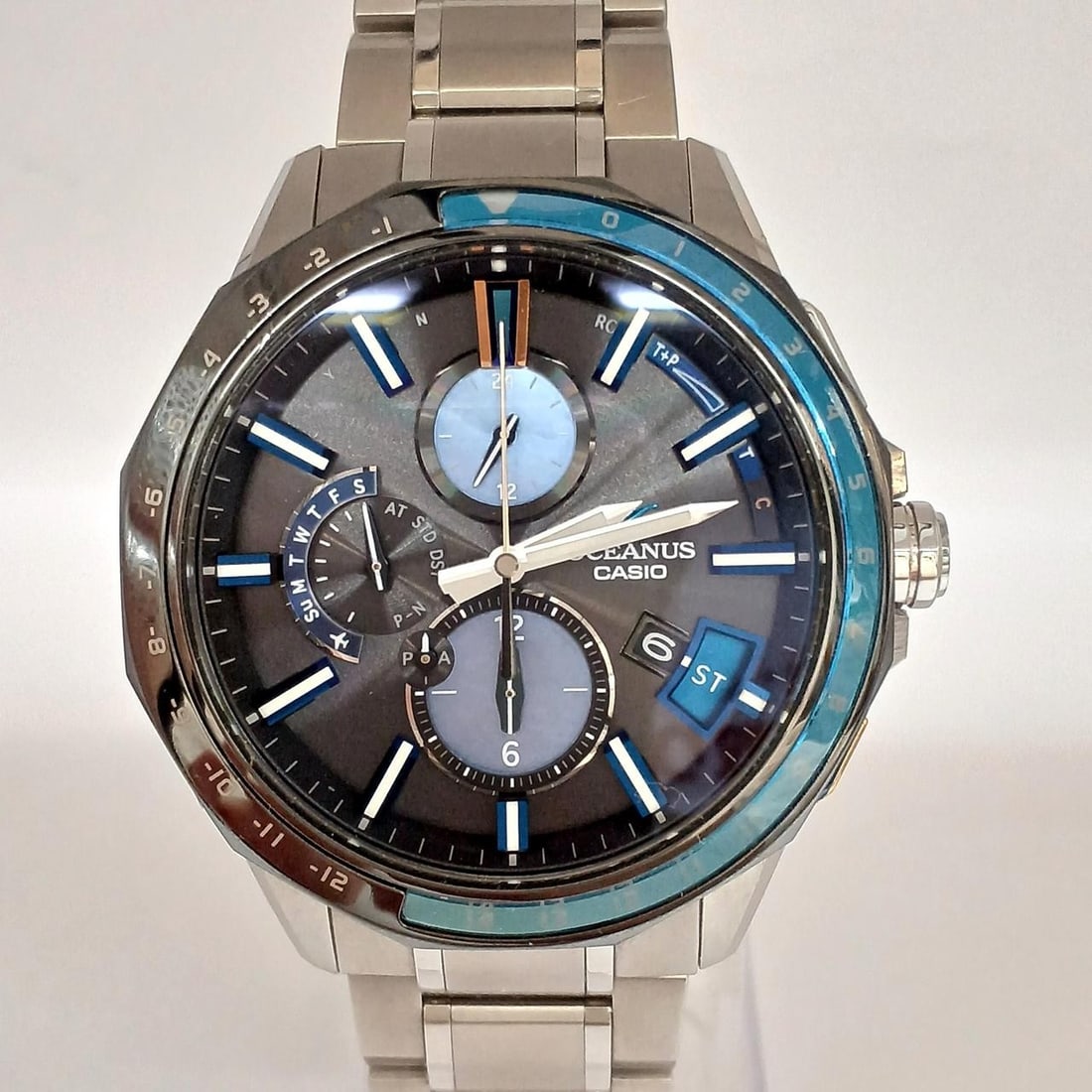 CASIO OCW-G2000C Oceanus men's titanium solar GPS Bluetooth wristwatch: CASIO OCW-G2000C Oceanus men's titanium solar GPS Bluetooth wristwatch CASIO OCEANUS Bluetooth-enabled GPS radio-controlled solar wristwatch, model OCW-G2000C. This pre-owned men's watch is made in Ja