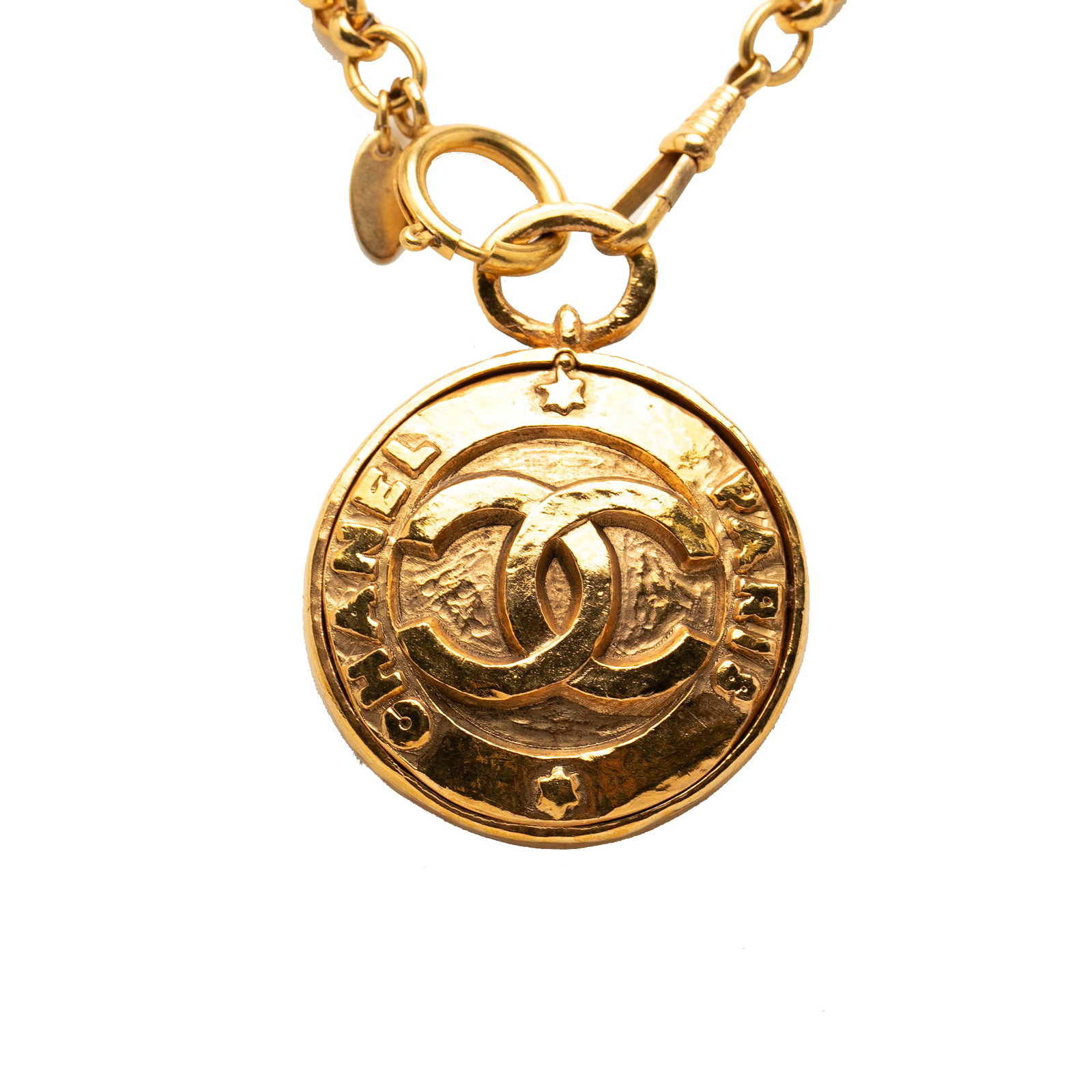 Chanel medallion mirror pendant necklace gold tone metal CC: Chanel medallion mirror pendant necklace gold tone metal CC Gold-tone metal necklace featuring a medallion pendant with mirror detail and a spring ring closure. Made in France and presented in costume