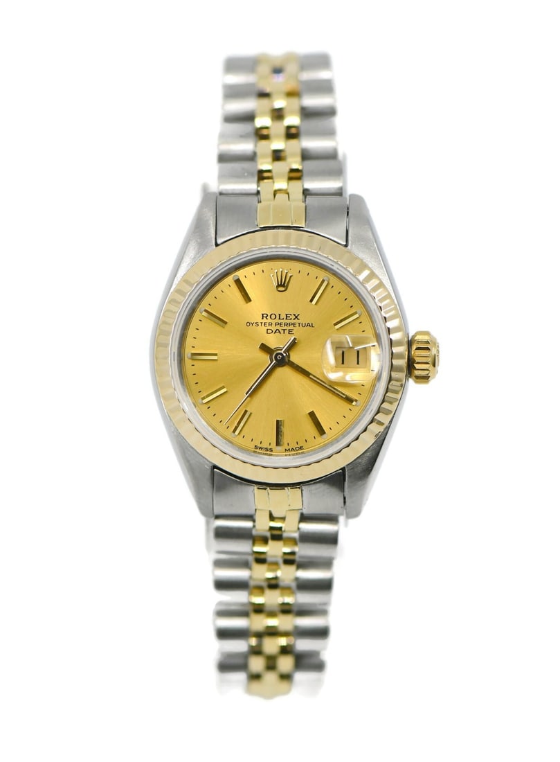 Rolex 69173 Oyster Perpetual Date women's wristwatch box papers: Rolex 69173 Oyster Perpetual Date women's wristwatch box papers Pre-owned Rolex Oyster Perpetual Date wristwatch for women, featuring a gold dial and a round polished case. This vintage automatic watc