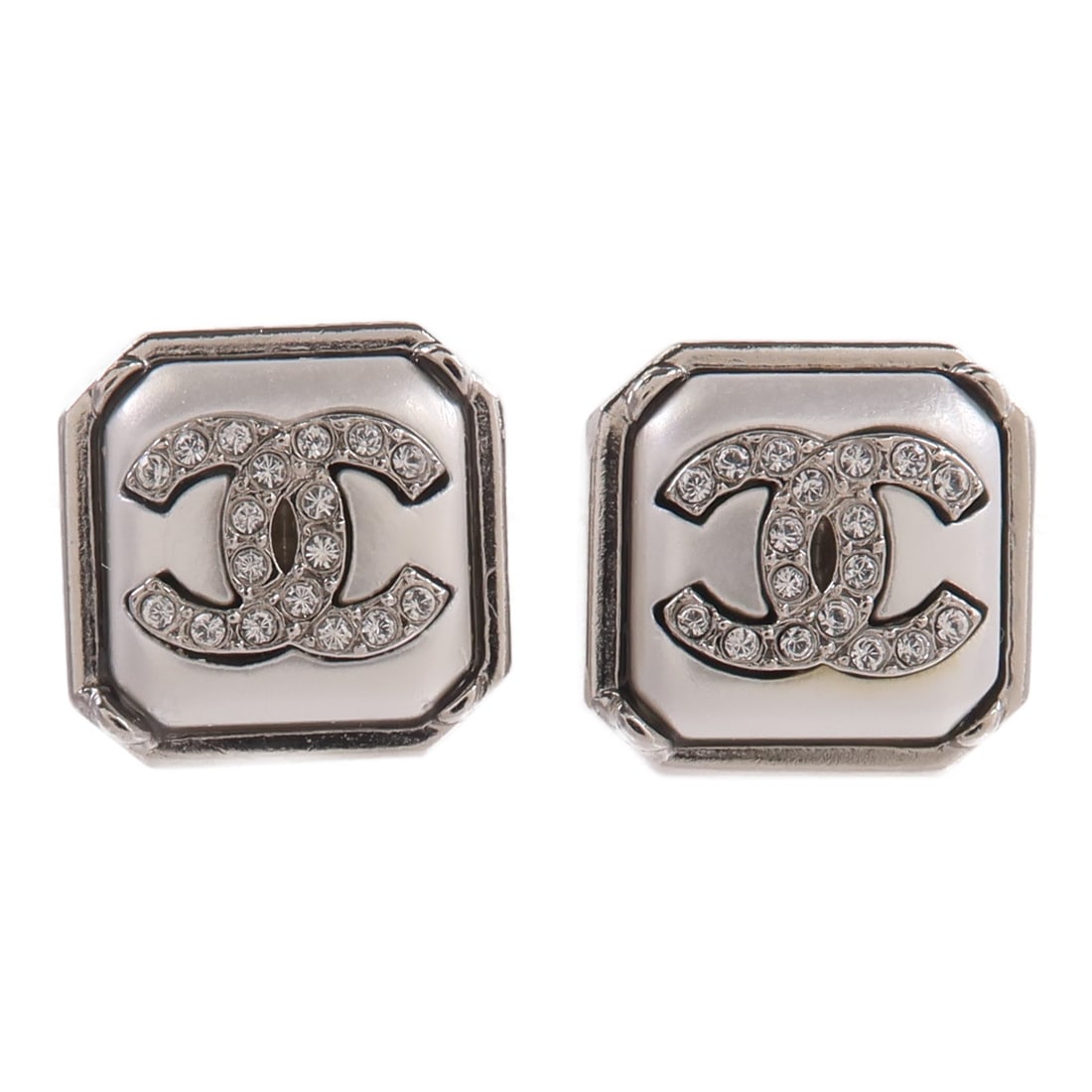 CHANEL CC Silver Tone Metal Earrings: CHANEL CC Silver Tone Metal Earrings CHANEL CC earrings in silver-tone metal. The item is in very good AB condition and comes with no accessories. Size is 12 mm x 12 mm. Specifications Brand Name: CHA