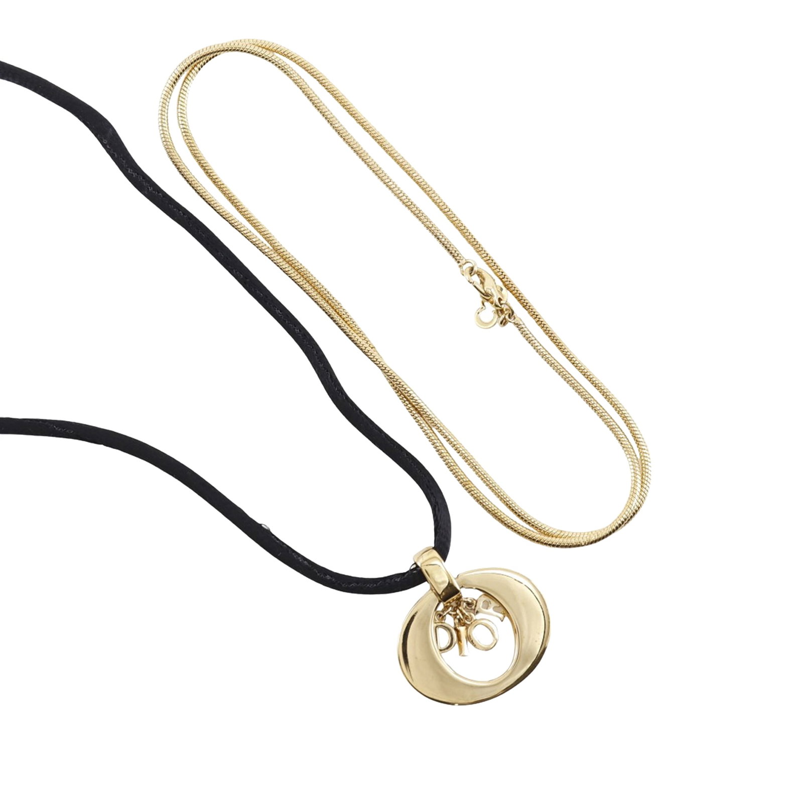 Dior gold plated oval logo pendant necklace: Dior gold plated oval logo pendant necklace This Dior necklace features a gold-plated metal body with an oval pendant showcasing the iconic CD logo. The piece is designed with a gold tone chain and is