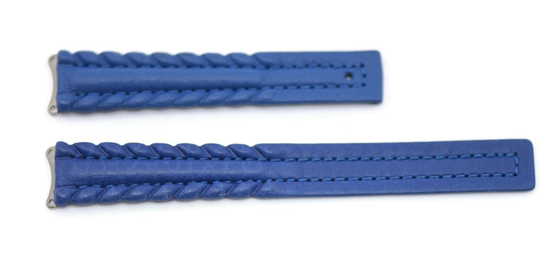 TAG Heuer Authentic Blue Leather Watch Band 15mm: TAG Heuer Authentic Blue Leather Watch Band 15mm Enhance your timepiece with this TAG Heuer blue leather wristwatch band. Crafted from high-quality leather, this strap features a band width of 15 mm, 