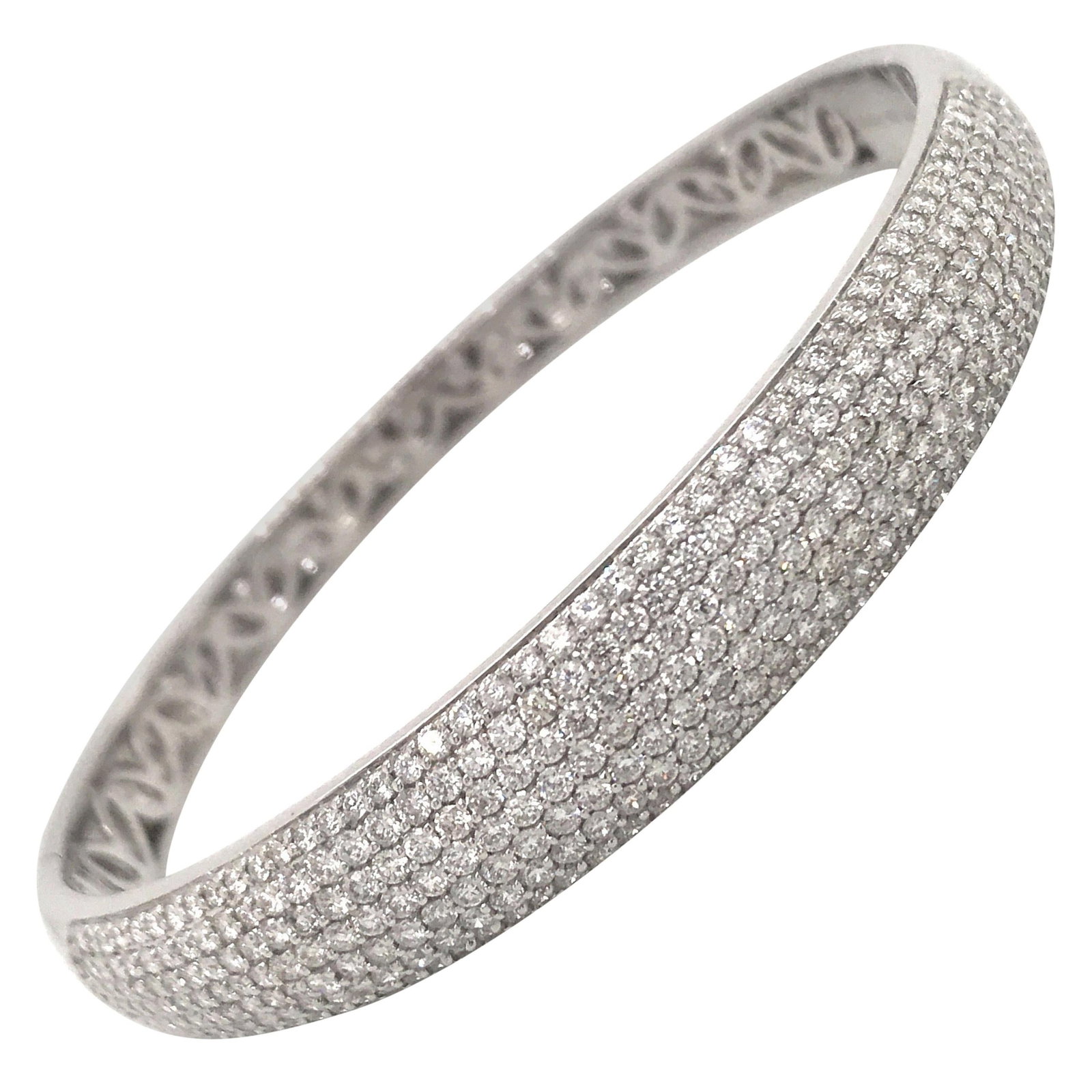 Harbor Diamonds Seven-Row 3.75 Carat Diamond Bangle 18K White Gold: Harbor Diamonds Seven-Row 3.75 Carat Diamond Bangle 18K White Gold This exquisite Seven-Row Diamond Bangle Bracelet features a stunning arrangement of round brilliant diamonds set in luxurious 18K whi