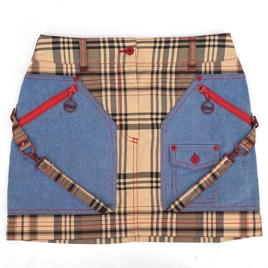 Christian Dior beige check short skirt IT 38 cotton blend: Christian Dior beige check short skirt IT 38 cotton blend Christian Dior beige check skirt for women in a short silhouette. Made in Italy, this regular-fit skirt is crafted from cotton with elastane f