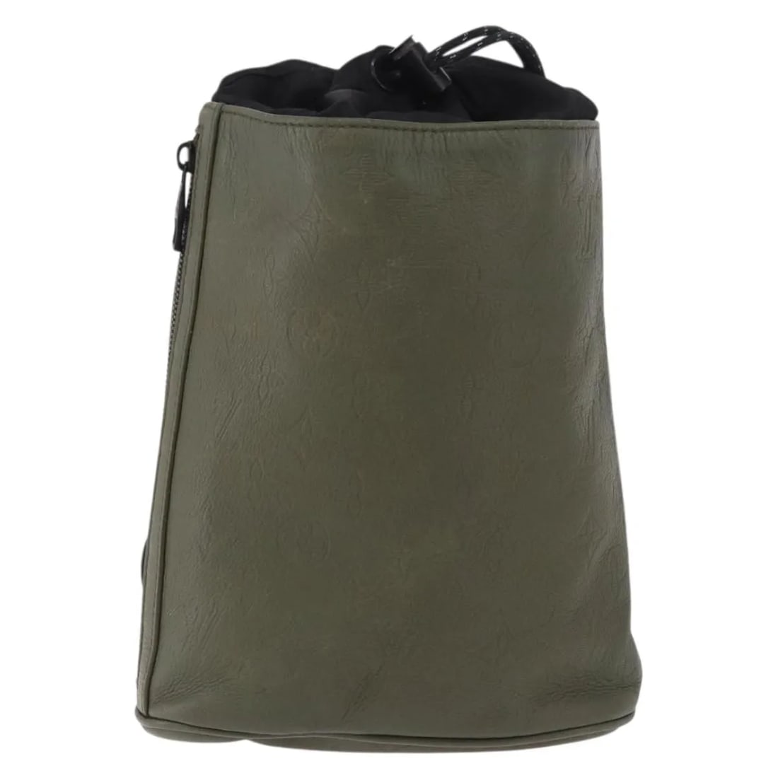 Louis Vuitton Chalk Sling Unisex Green Canvas Bag: Louis Vuitton Chalk Sling Unisex Green Canvas Bag Louis Vuitton Chalk Sling Monogram Shadow Leather bag in green canvas, designed as a unisex piece. It measures 20 cm x 30 cm x 5 cm and was made in Fr