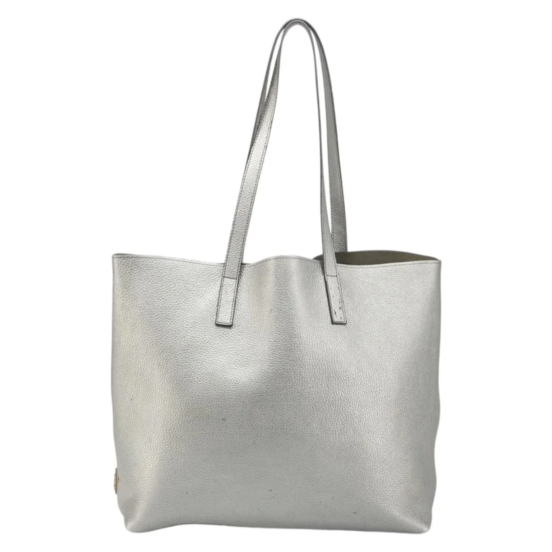 Prada Vintage Tote Leather Handbag Silver Made in Italy: Prada Vintage Tote Leather Handbag Silver Made in Italy Vintage Prada tote bag in silver leather with a spacious everyday silhouette. Made in Italy, this women's bag is presented in good condition wit