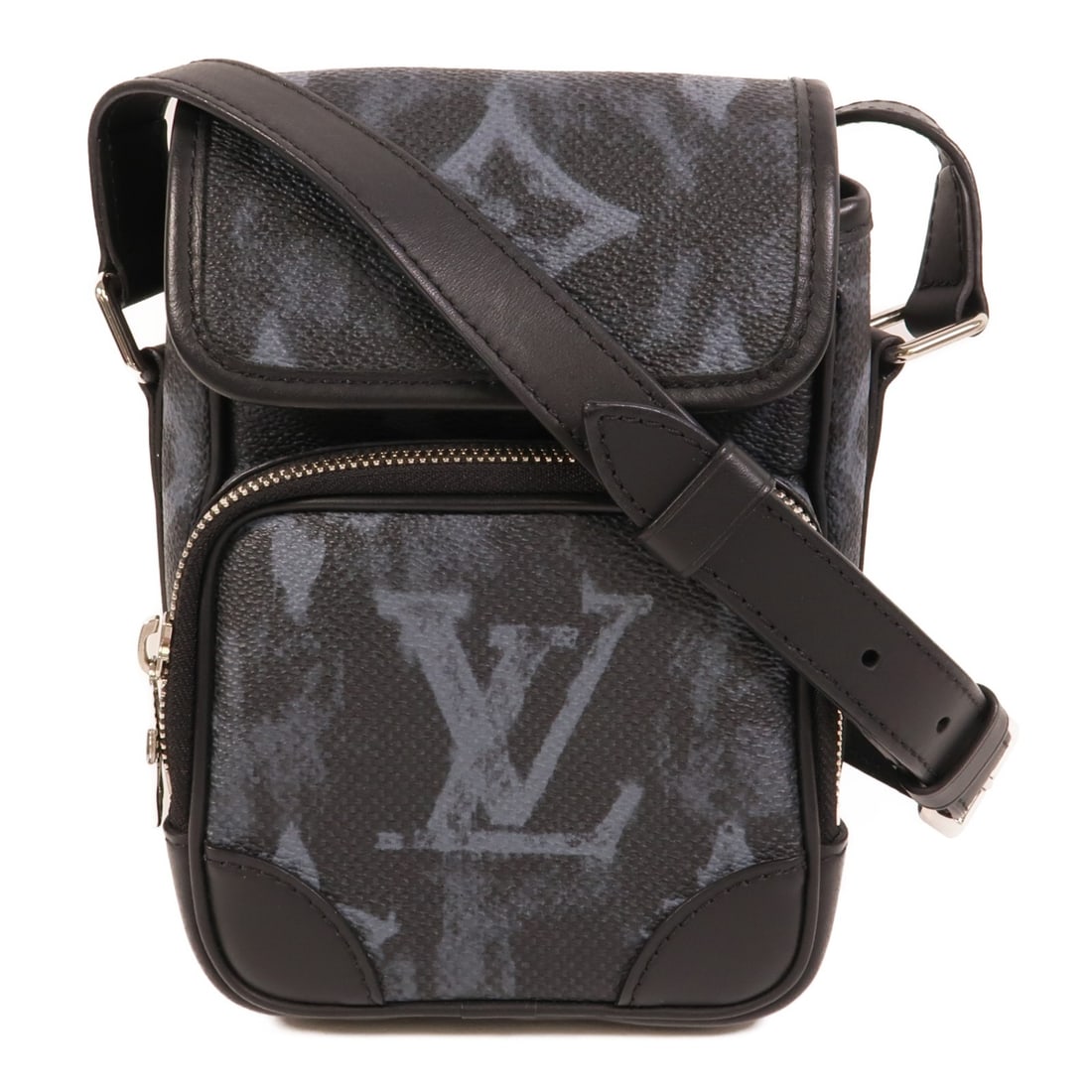 Louis Vuitton Amazon Messenger Bag M45650 Monogram Pastel Black: Louis Vuitton Amazon Messenger Bag M45650 Monogram Pastel Black Louis Vuitton Amazon Messenger Shoulder Bag, model M45650, in Monogram pastel and PVC coated canvas. The bag is presented in Black x Bla