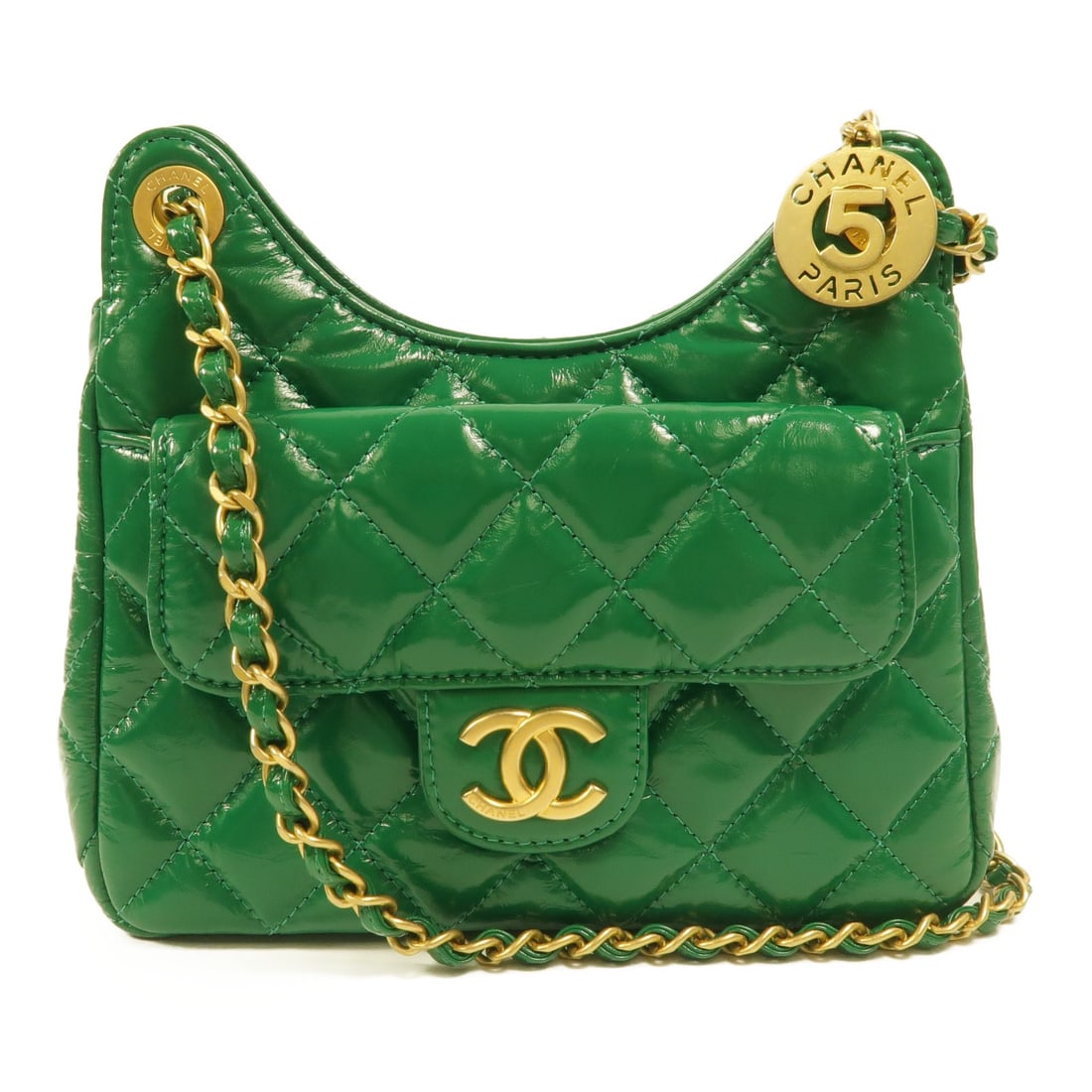 Chanel AS4324 Small Wavy CC Hobo Shoulder Bag Green Calfskin: Chanel AS4324 Small Wavy CC Hobo Shoulder Bag Green Calfskin A CHANEL Wavy CC Hobo small chain shoulder bag in green calfskin leather with gold-tone hardware. The bag features a shoulder strap measuri