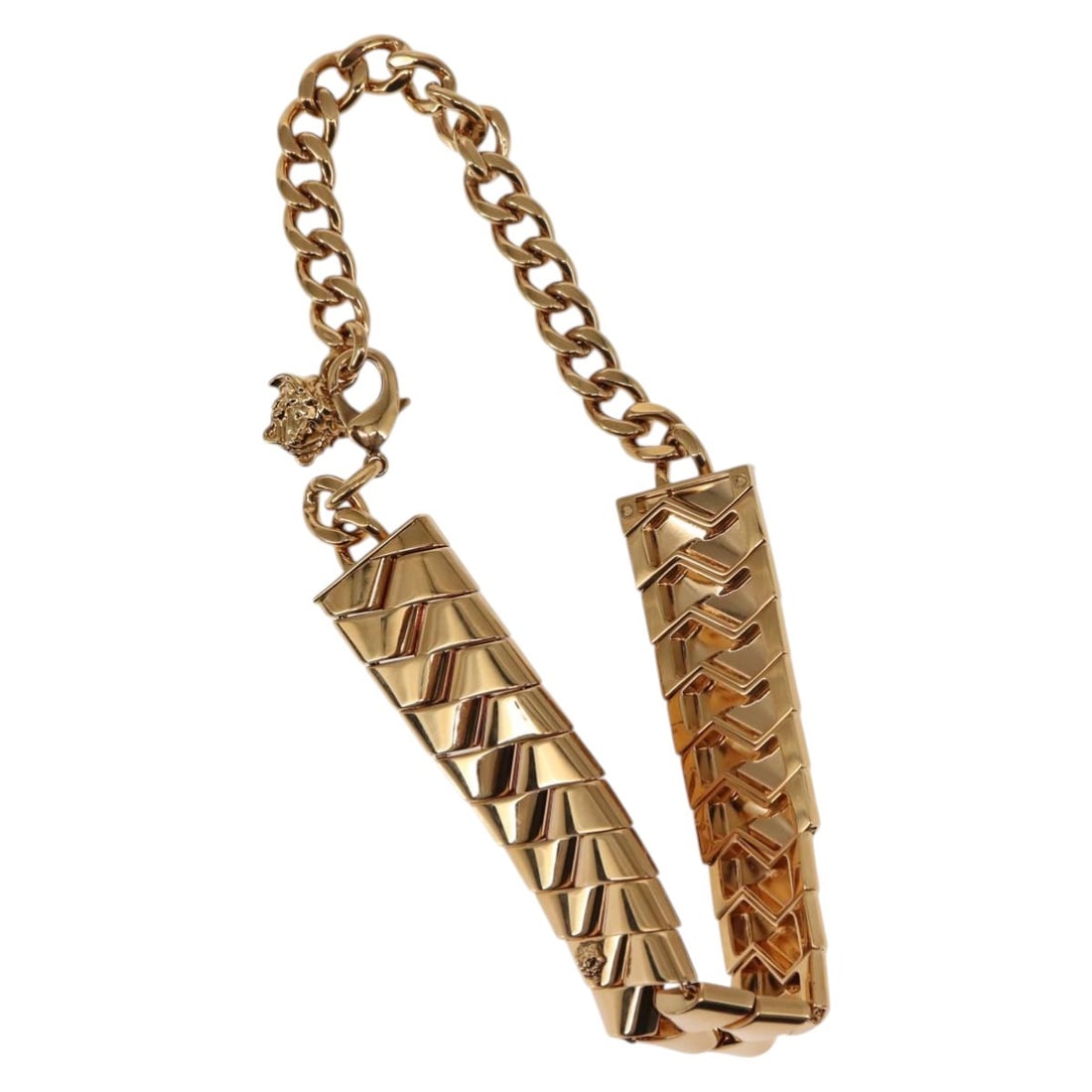 Versace Gold Tone Metal Necklace with Box Italy: Versace Gold Tone Metal Necklace with Box Italy Versace necklace in gold-colored metal, made in Italy, and accompanied by its item box. The piece measures approximately 51 cm in total length (20.1 inc