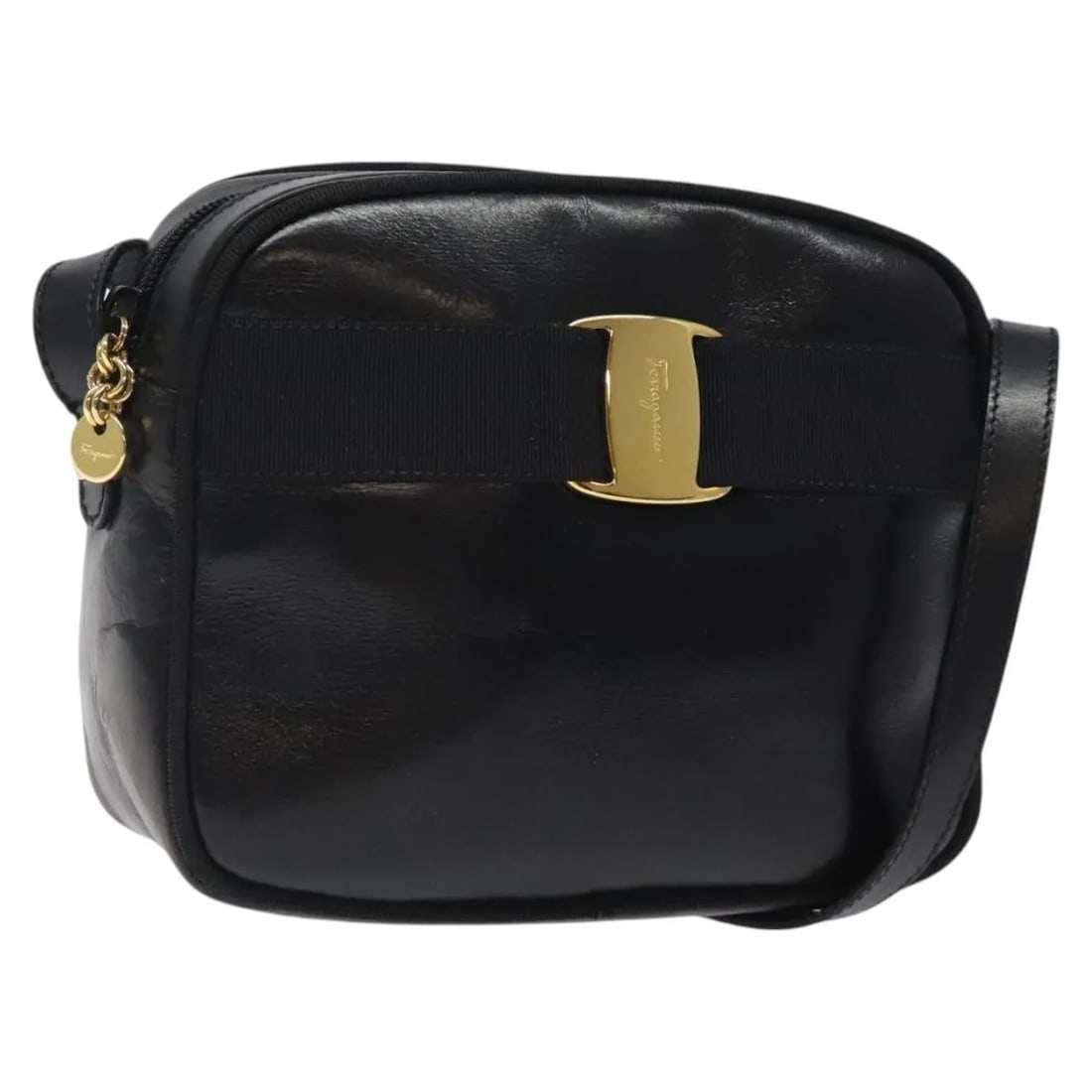 Salvatore Ferragamo Vara Bow Camera Shoulder Bag Black Leather: Salvatore Ferragamo Vara Bow Camera Shoulder Bag Black Leather This Salvatore Ferragamo Vara Bow camera shoulder bag is crafted from black leather and features the iconic Vara bow detail. Designed for