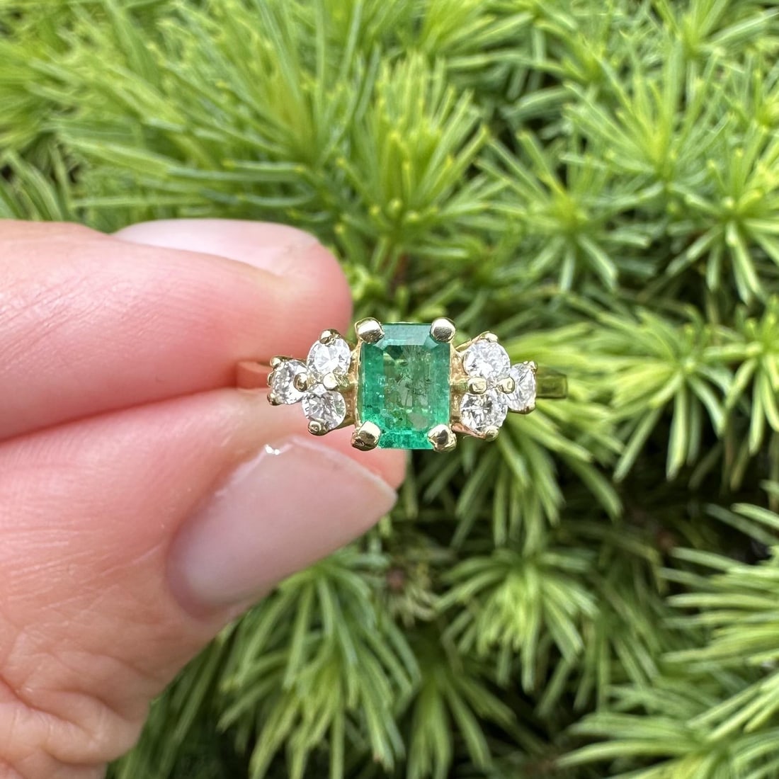 Emerald Diamond Side Cocktail Ring 17 18k Yellow Gold Size 5.5: Emerald Diamond Side Cocktail Ring 17 18k Yellow Gold Size 5.5 This dainty cocktail ring features a natural emerald-cut green emerald as the centerpiece, accented by six natural round brilliant cut di