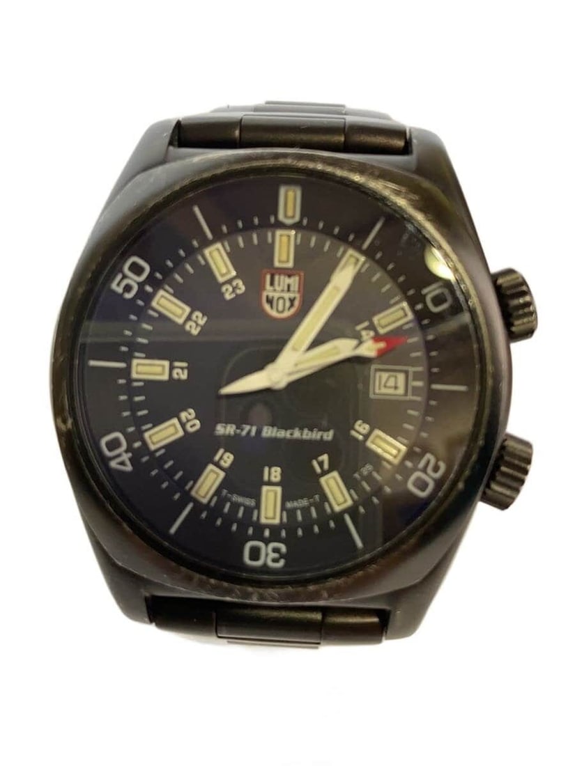 Luminox SR-71 blackbird stainless steel wristwatch: Luminox SR-71 blackbird stainless steel wristwatch This LUMINOX Blackbird SR-71 men's wristwatch features a black stainless steel case and band. The watch is Swiss-made and designed for men. It is pre