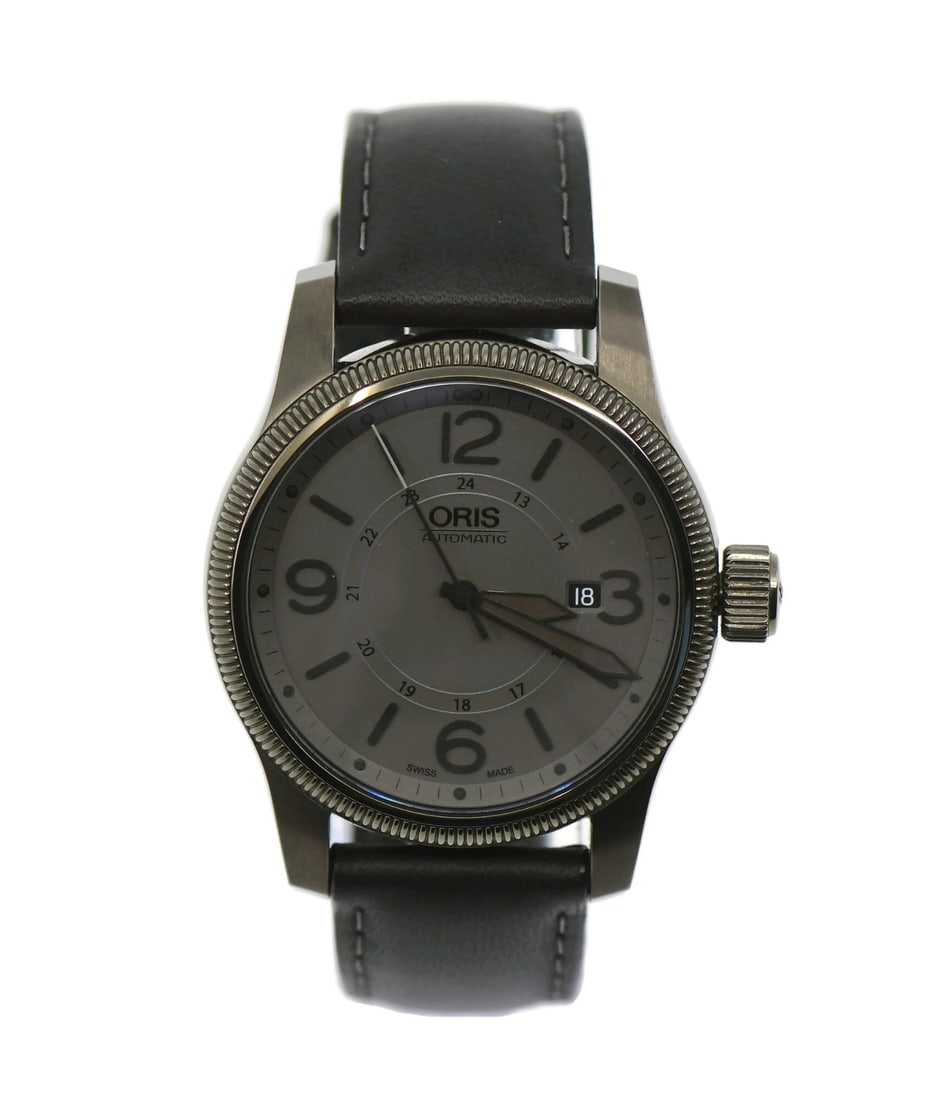 Oris Big Crown Automatic Stainless Steel Watch 44mm with Box and Papers: Oris Big Crown Automatic Stainless Steel Watch 44mm with Box and Papers Discover the sophisticated Oris Big Crown Stainless Steel Watch, a stunning wristwatch that combines classic design with modern 