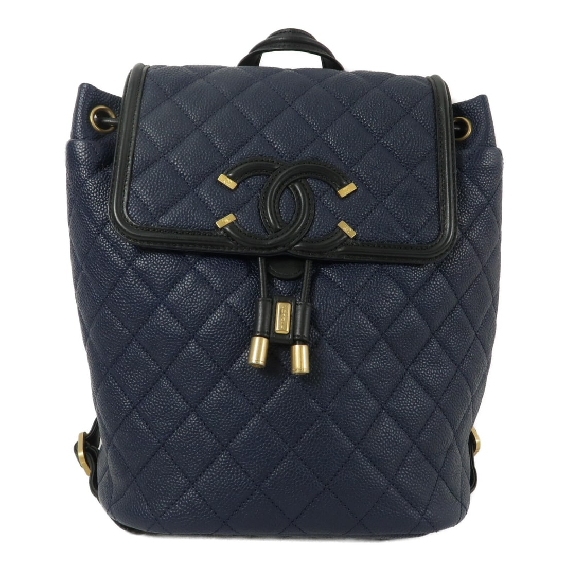 CHANEL A57090 Filigree Chain Backpack Navy Calfskin Leather: CHANEL A57090 Filigree Chain Backpack Navy Calfskin Leather CHANEL CC Filigree Chain Backpack, model A57090, made from calfskin (cowhide) leather in navy blue. It features a chain shoulder strap and i