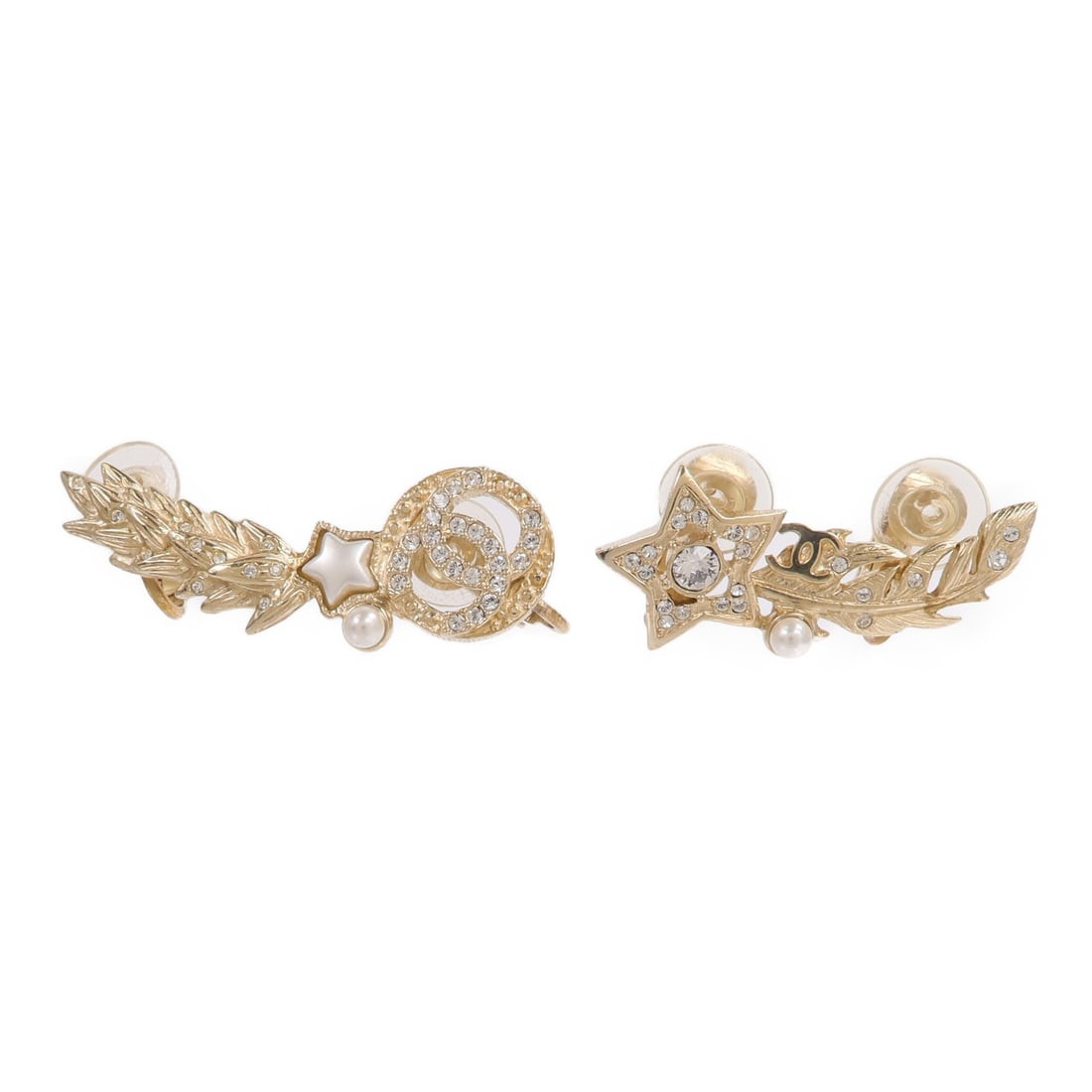 CHANEL Shooting Star CC Logo Metal Ear Cuff Earrings: CHANEL Shooting Star CC Logo Metal Ear Cuff Earrings CHANEL Shooting Star CC Logo ear cuffs earrings in metal with a gold x gold color finish. The item comes with a storage box and is in AB very good 