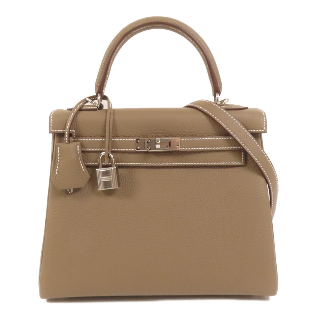 Hermes Kelly 25 Togo Leather 2 Way Bag Etoupe PHW: Hermes Kelly 25 Togo Leather 2 Way Bag Etoupe PHW A Hermes Kelly 25 2way shoulder bag handbag in Togo leather and calfskin (cowhide), presented in Etoupe Grey x GrayxEtoupe. It features a turn lock cl