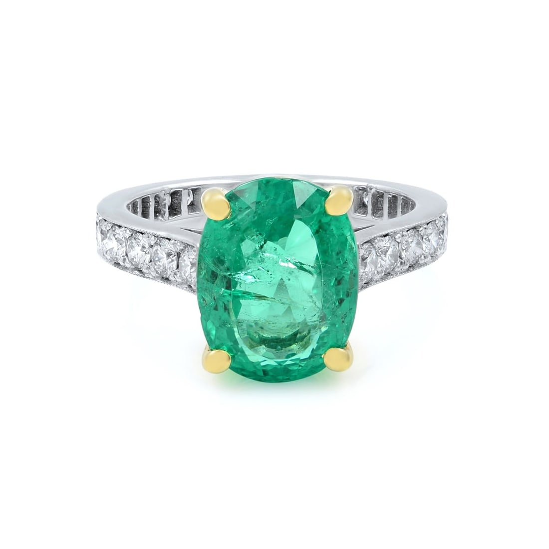 Rachel Koen 18K White Gold Emerald Diamond Engagement Ring Size 4.5: Rachel Koen 18K White Gold Emerald Diamond Engagement Ring Size 4.5 Introducing an exquisite engagement ring by Rachel Koen, featuring a stunning green oval emerald and sparkling diamonds. This elegan