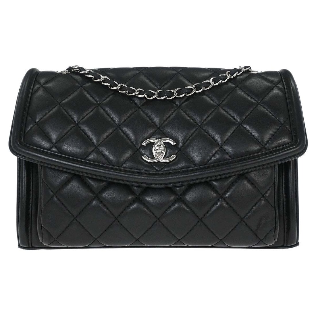 CHANEL Single Flap Medium Shoulder Bag Black Lambskin Chain Strap: CHANEL Single Flap Medium Shoulder Bag Black Lambskin Chain Strap Chanel single flap shoulder bag in black lambskin leather with a geometric design, turn-lock closure, and chain strap. Made in Italy, 