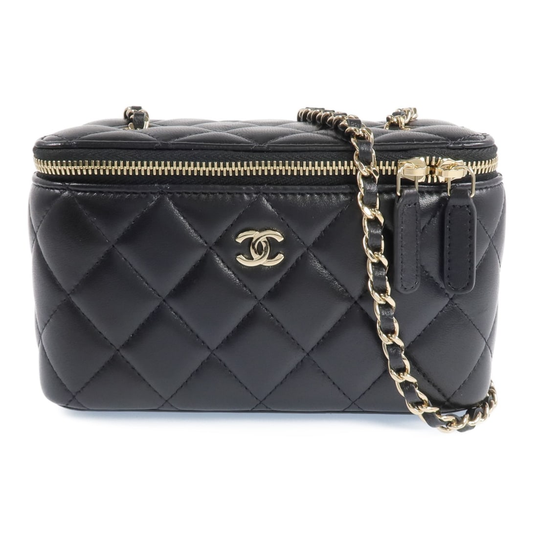 CHANEL CC Vanity Case Chain Shoulder Bag Black Lambskin GHW: CHANEL CC Vanity Case Chain Shoulder Bag Black Lambskin GHW CHANEL CC GHW Vanity Case Chain Shoulder Bag in black lambskin (sheep leather). This women's regular-size shoulder bag was made in France an