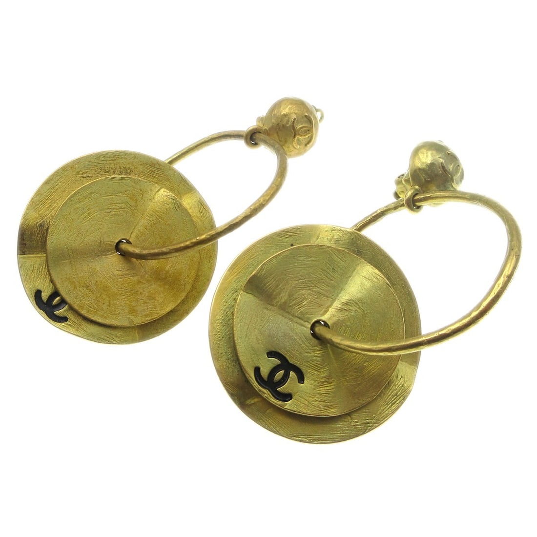 Chanel 94A Gold Plated Clip On Hoop Dangle Earrings: Chanel 94A Gold Plated Clip On Hoop Dangle Earrings Vintage Chanel clip-on hoop dangle earrings in gold-plated metal with a button-style design. Marked 94A and made in France, this pair comes with its