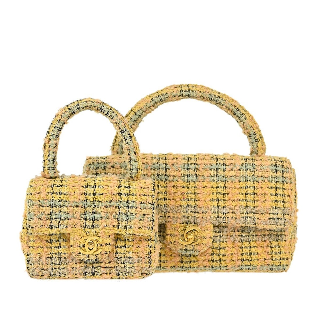 CHANEL Classic Single Flap 2-piece yellow tweed handbag set: CHANEL Classic Single Flap 2-piece yellow tweed handbag set Chanel Classic Single Flap 2-in-1 handbag set in yellow tweed, made in France. This women's medium handbag features a turn-lock closure, qui