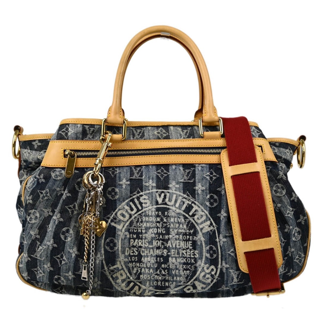 Louis Vuitton Cabas Raye GM Blue Monogram Denim Tote with Strap: Louis Vuitton Cabas Raye GM Blue Monogram Denim Tote with Strap Vintage Louis Vuitton Cabas Raye GM 2-way tote in blue Monogram denim with leather trim and beige Alcantara lining. This large zip-top b
