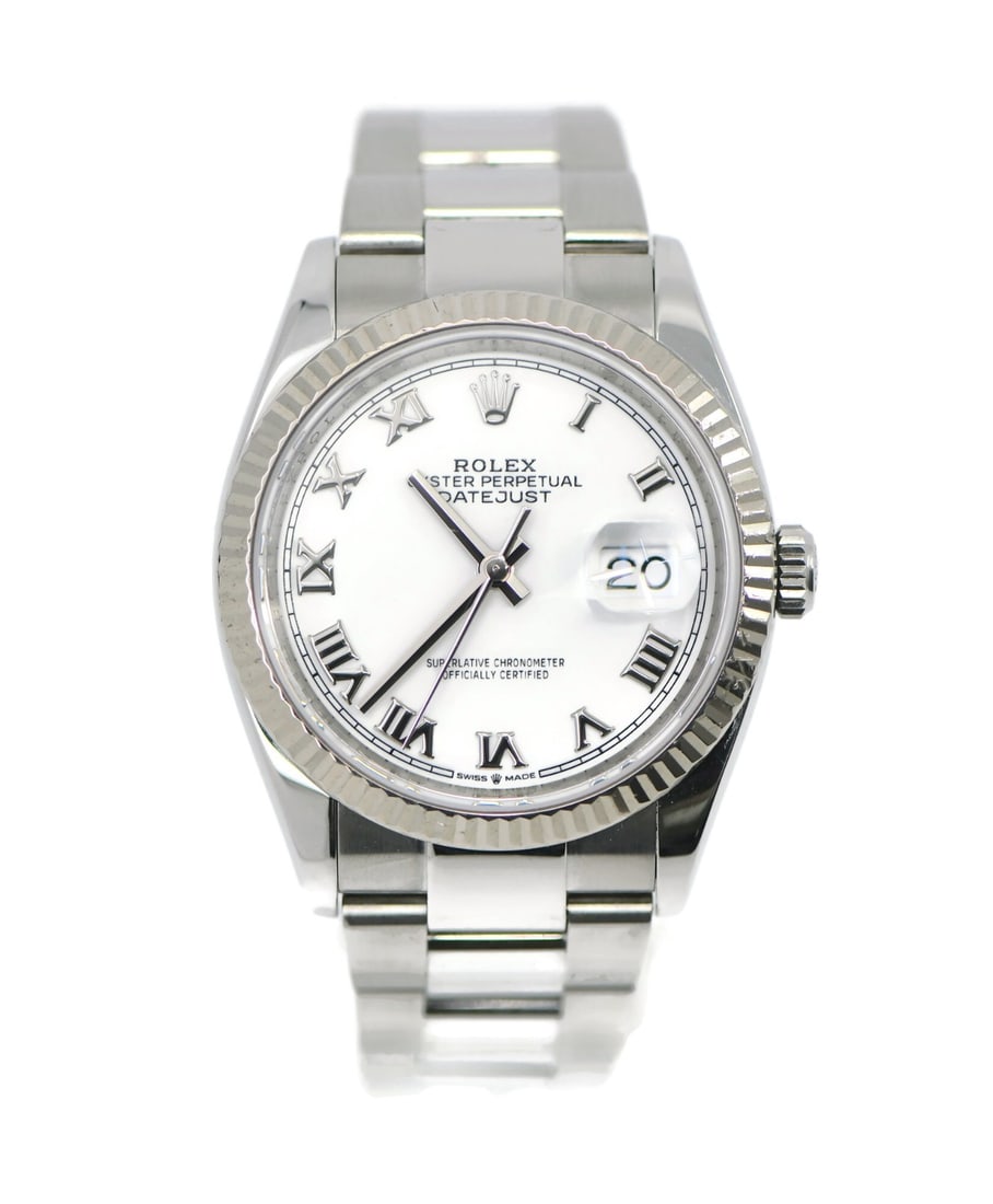 36mm Rolex Datejust White Dial Stainless Steel Automatic Watch Ref 116234: 36mm Rolex Datejust White Dial Stainless Steel Automatic Watch Ref 116234 This Rolex Datejust 36 wristwatch features a stainless steel case and band, complemented by a white dial. The mechanical autom