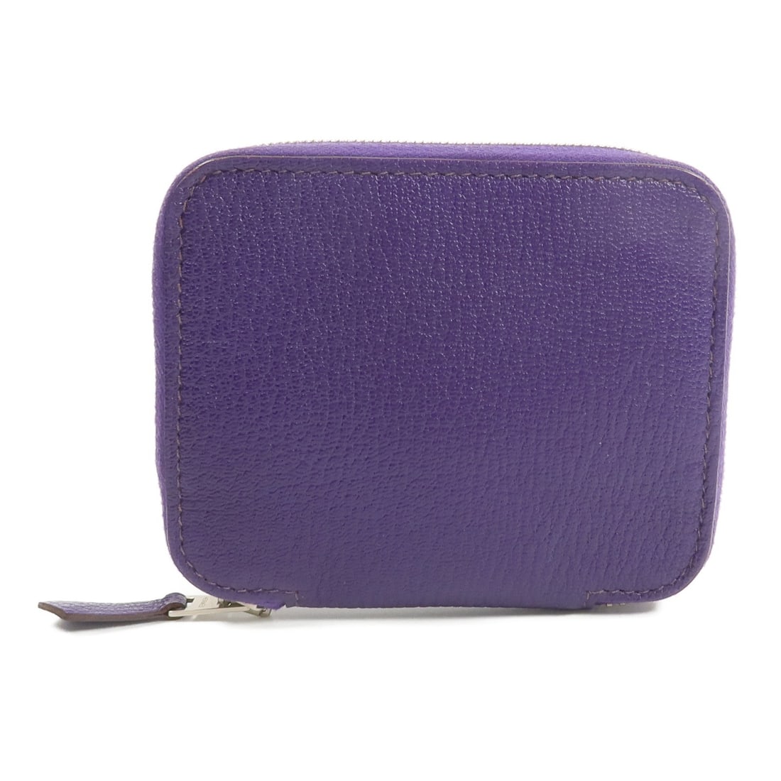 Hermes Chevre Goatskin Coin Purse Agenda Cover Iris Purple: Hermes Chevre Goatskin Coin Purse Agenda Cover Iris Purple Hermes PHW Agenda Cover Coin Case in Chevre leather and goatskin, presented in Iris x Purple. This coin purse is made in France and includes 