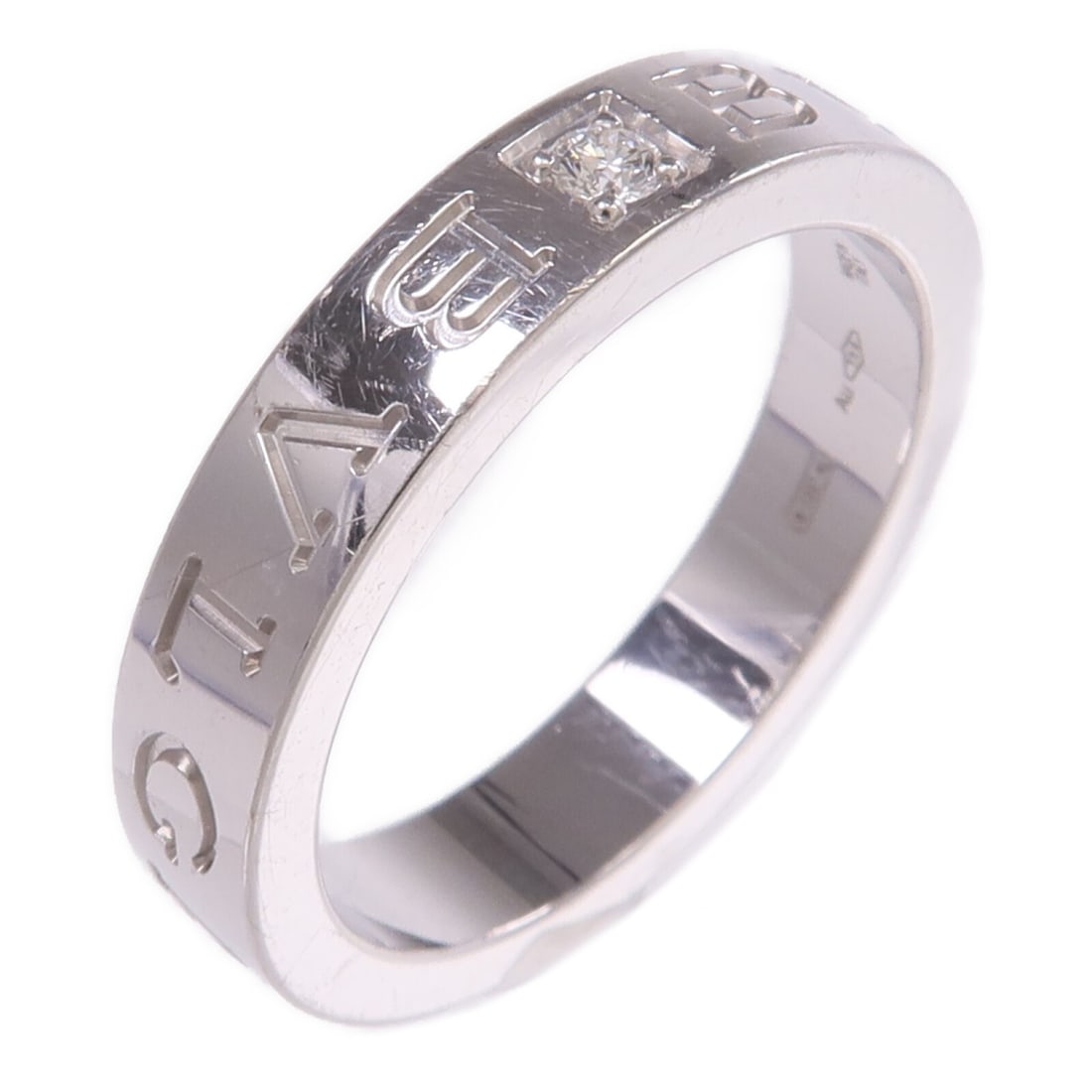 BVLGARI 339988 B.zero1 Diamond Ring 18K White Gold Size 7: BVLGARI 339988 B.zero1 Diamond Ring 18K White Gold Size 7 BVLGARI B.zero1 ring model 339988 in 18K white gold with diamond accents. This unisex ring is size 7 and has a 4 mm ring width. Condition is A