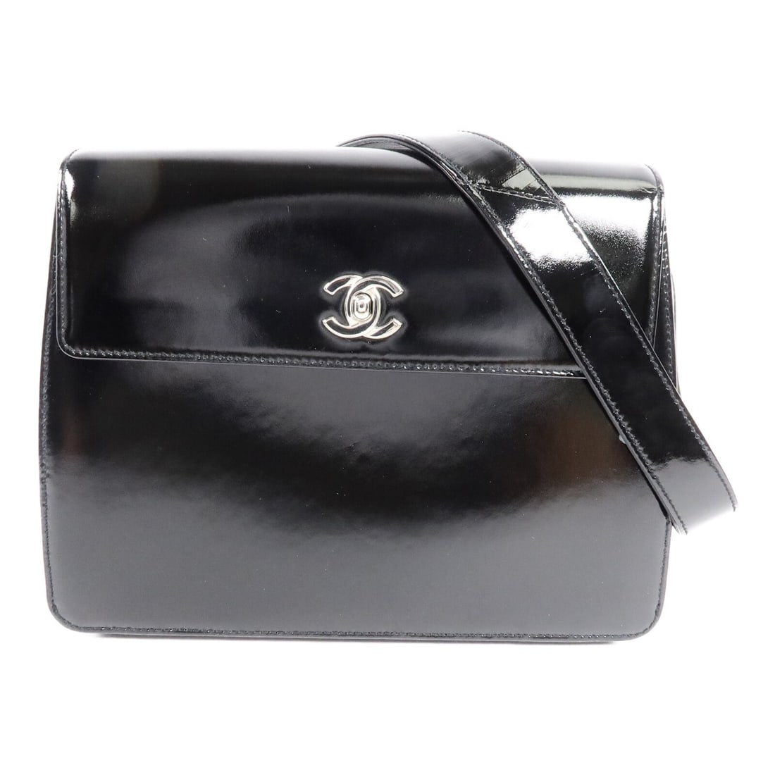 Vintage CHANEL CC Black Calfskin Shoulder Bag with SHW: Vintage CHANEL CC Black Calfskin Shoulder Bag with SHW Vintage CHANEL shoulder bag in black calfskin leather with CC turn-lock closure. It features one outside open pocket, one inside open pocket, and