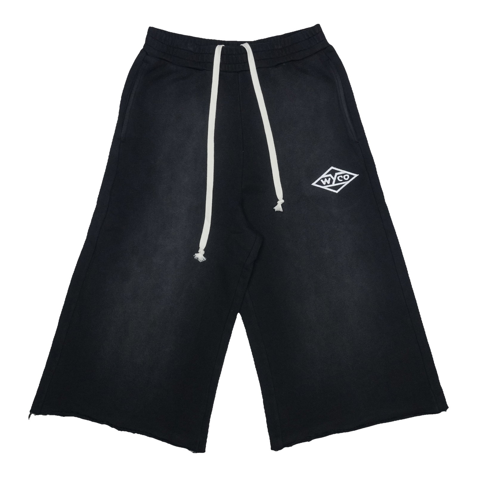 baggy shorts in black size Large: baggy shorts in black size Large Vintage black baggy short in size Large. Specifications Item: Vintage black baggy short Size: Large PLEASE NOTE: Framed, Large, or heavy items do not have shipping cos