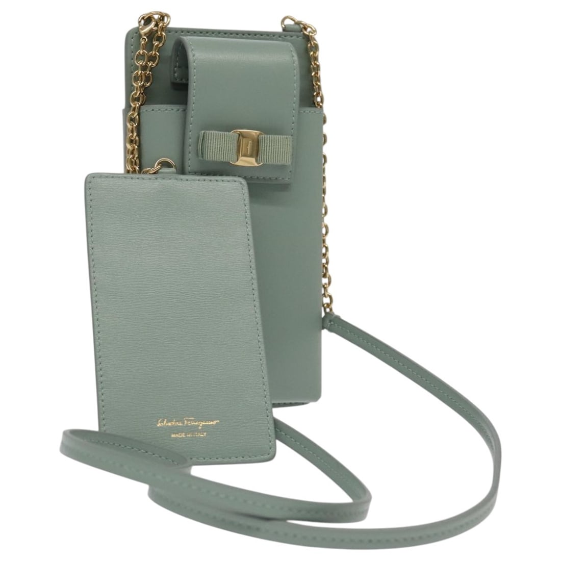Leather Smartphone Shoulder Bag Salvatore Ferragamo Blue with Box: Leather Smartphone Shoulder Bag Salvatore Ferragamo Blue with Box Salvatore Ferragamo shoulder bag smartphone holder in blue leather, made in Italy. It comes with the item box and features a shoulder 
