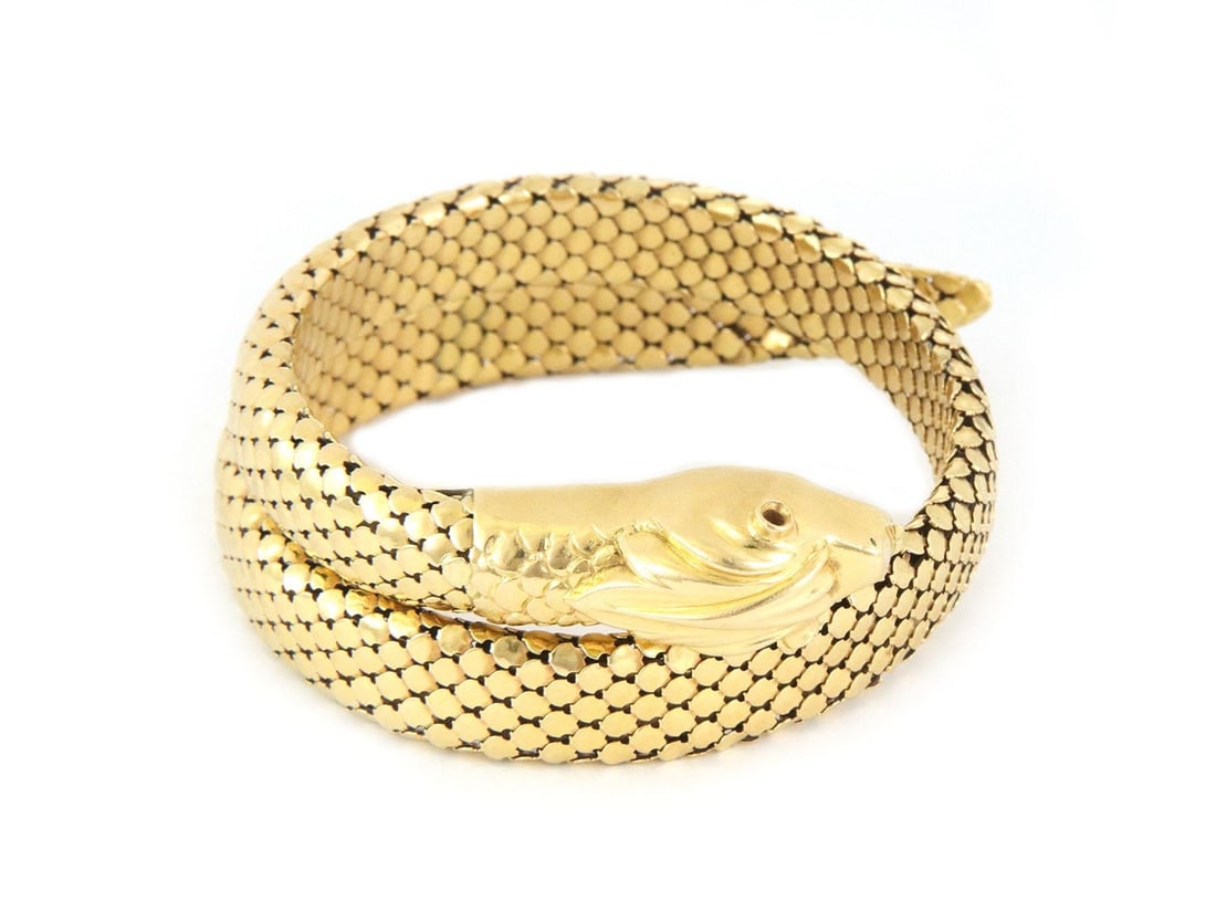 Corletto Vintage 18k Yellow Gold Snake Bracelet Flexible Wrap: Corletto Vintage 18k Yellow Gold Snake Bracelet Flexible Wrap This exquisite vintage snake bracelet, designed by Corletto in Italy, is crafted from 18k yellow gold. It features a striking long dot mes