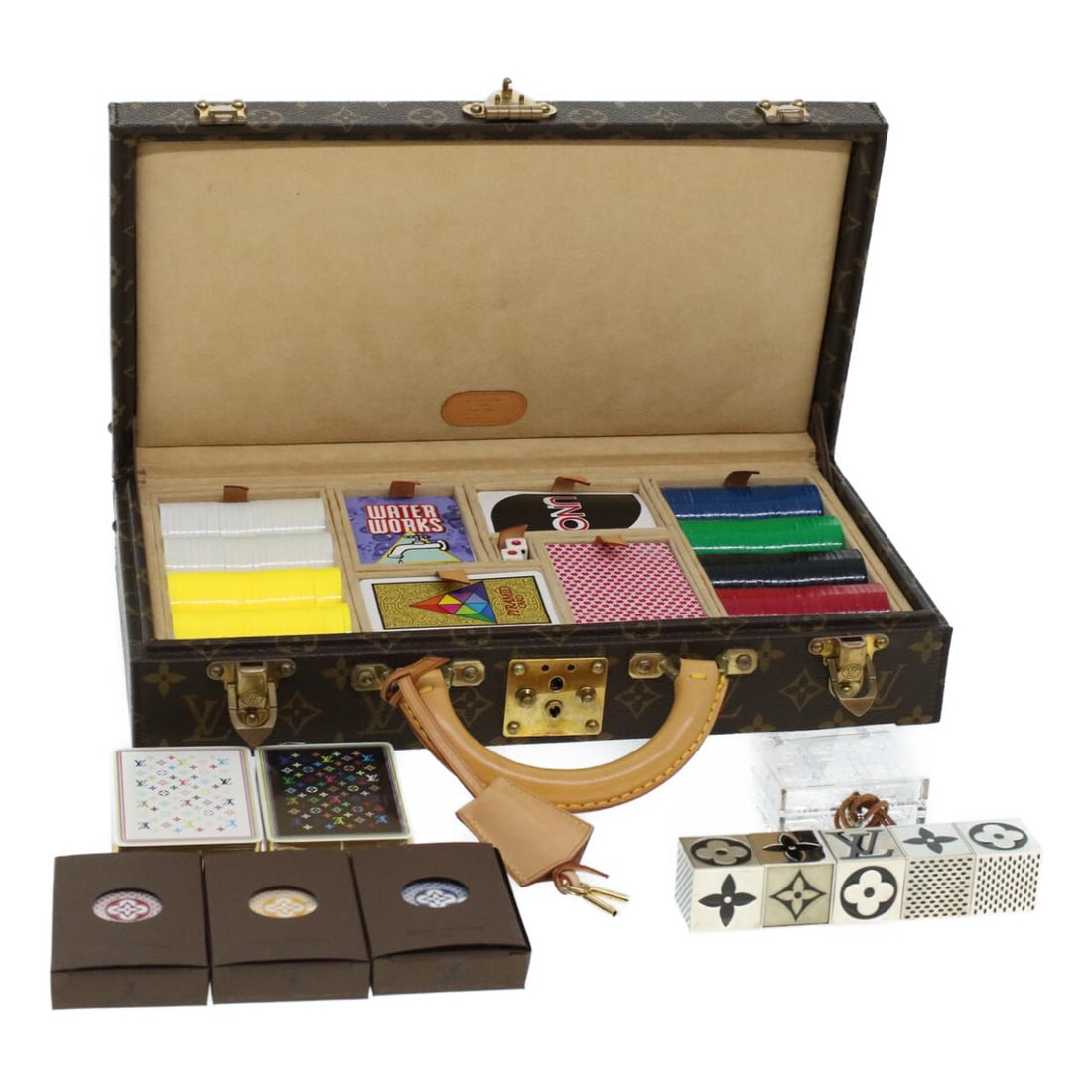 Louis Vuitton Monogram Canvas Playing Card Case with Dice and Cube Game: Louis Vuitton Monogram Canvas Playing Card Case with Dice and Cube Game Louis Vuitton Monogram Casino Case in Monogram Canvas, styled as a playing cards case and made in France. The set includes a dus