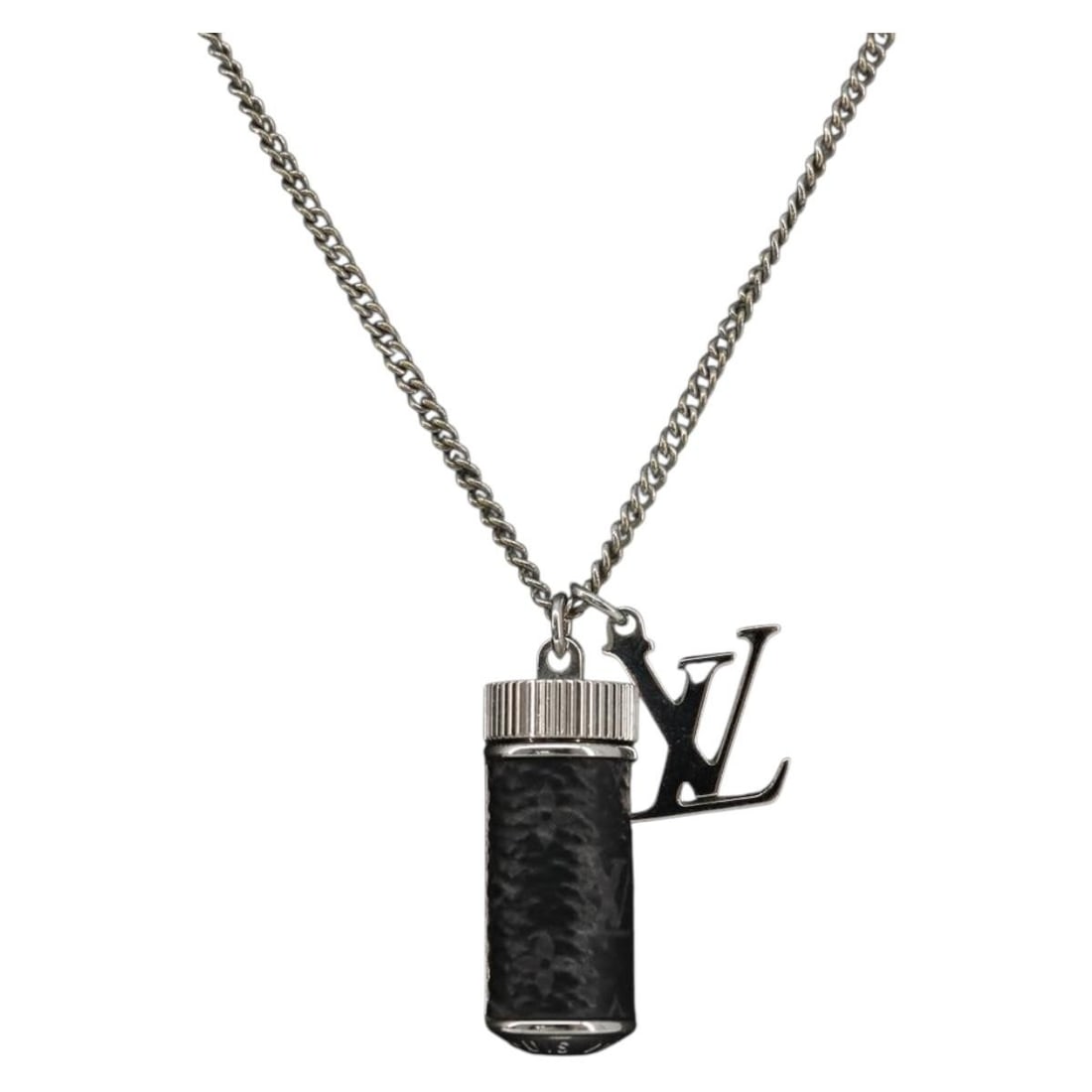Louis Vuitton M63641 Eclipse Charms Necklace Silver Tone: Louis Vuitton M63641 Eclipse Charms Necklace Silver Tone Louis Vuitton Eclipse Collier Charms necklace in Monogram Eclipse canvas with a silver tone finish. Made in Italy, this women's necklace is off