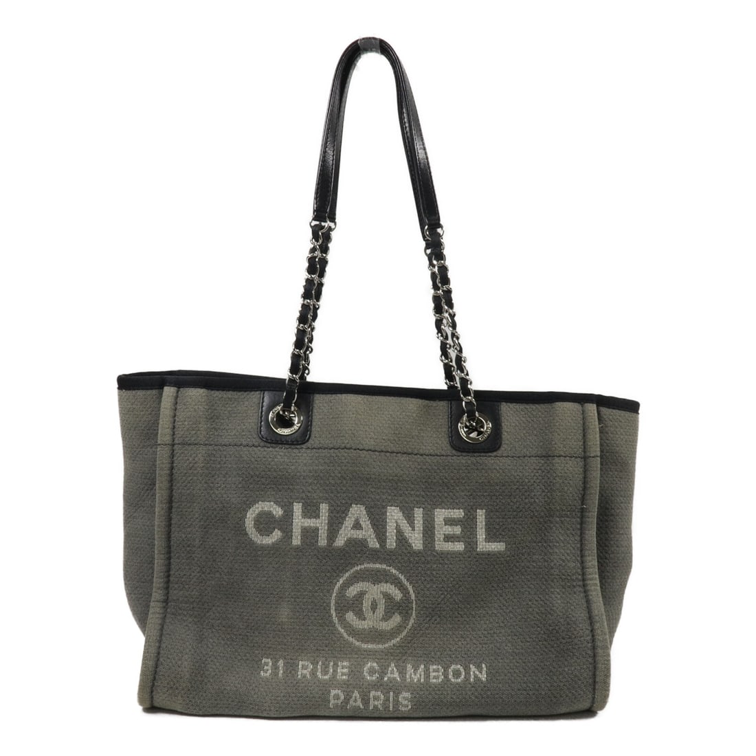 CHANEL Deauville Medium Gray Canvas Tote Bag CC SHW: CHANEL Deauville Medium Gray Canvas Tote Bag CC SHW A CHANEL Deauville Medium Tote Bag in gray canvas, designed for women and presented in a regular size. It features a tote bag style with a magnetic 