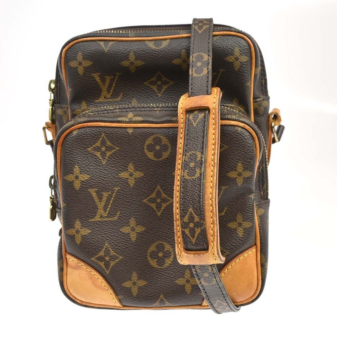 Louis Vuitton Amazon Monogram Crossbody Shoulder Bag M45236: Louis Vuitton Amazon Monogram Crossbody Shoulder Bag M45236 Louis Vuitton Amazon cross body shoulder bag in brown Monogram Canvas and leather, made in France. This vintage bag features one outside