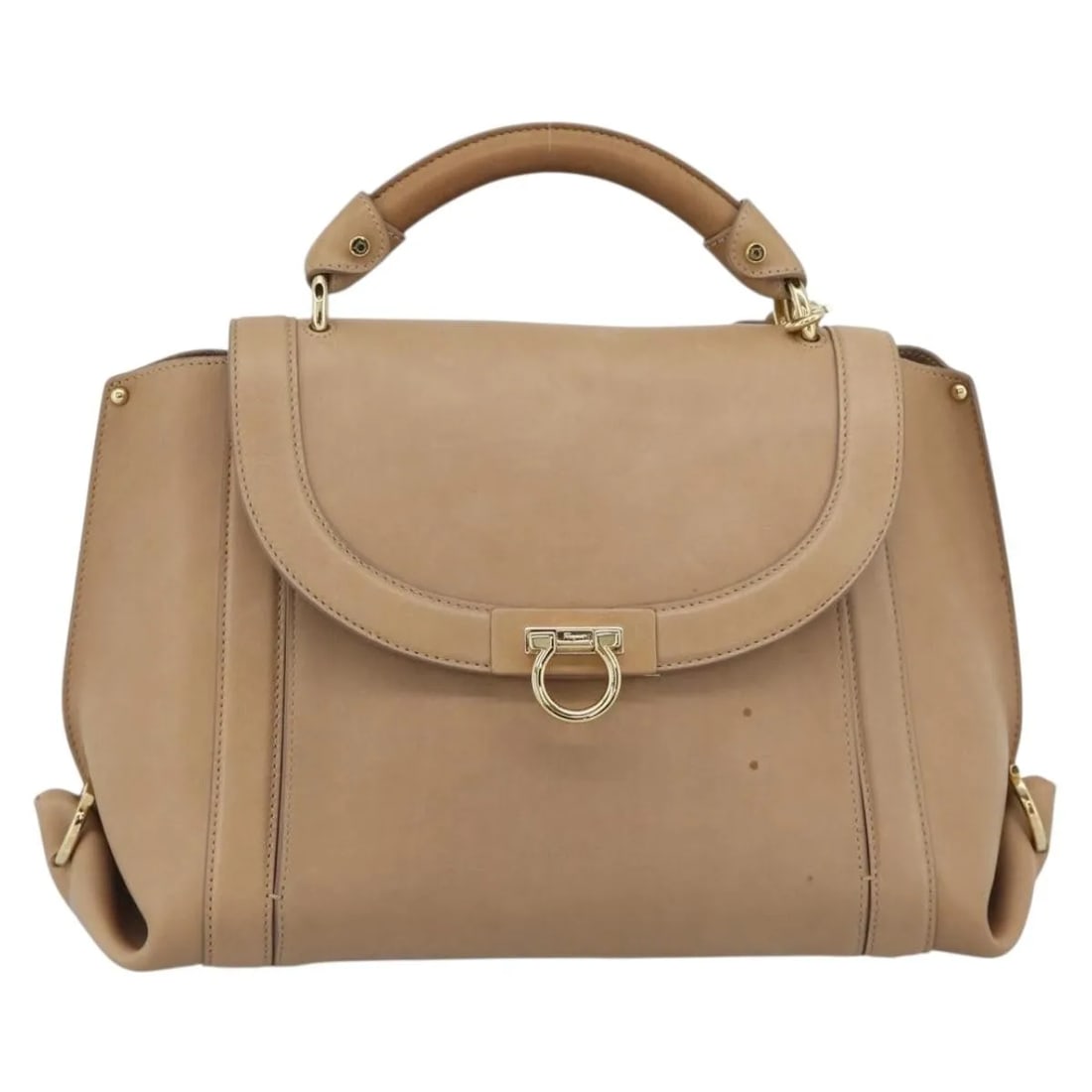 Beige Leather Shoulder Bag Salvatore Ferragamo Sofia Rainbow Saddle: Beige Leather Shoulder Bag Salvatore Ferragamo Sofia Rainbow Saddle Salvatore Ferragamo Sofia Rainbow Saddle bag in beige leather, made in Italy. Designed for women, this bag measures 33 cm x 23 cm x 