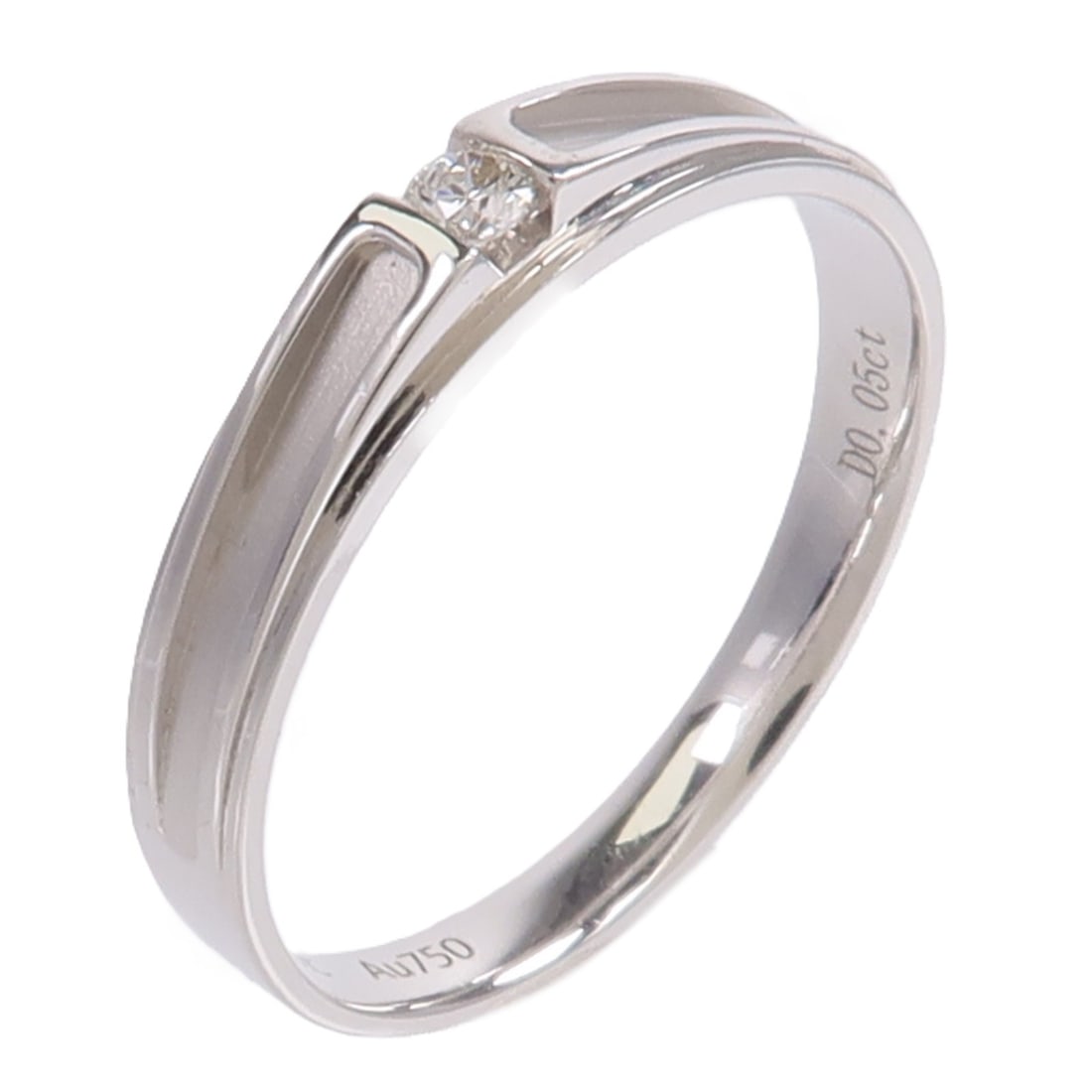 18K White Gold Diamond Ring Size 7.5 0.05ct: 18K White Gold Diamond Ring Size 7.5 0.05ct Diamond ring in 18K white gold with diamond accents. The ring is size 7.5 and has a ring width of 35 mm (13.8 in). It is described as being in AB very good 