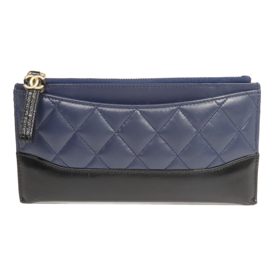 CHANEL Gabrielle CC Around Zip Long Wallet Navy Black Calfskin: CHANEL Gabrielle CC Around Zip Long Wallet Navy Black Calfskin CHANEL Gabrielle long wallet in calfskin leather, presented in navy and black. This women's regular-size wallet is made in France, with c